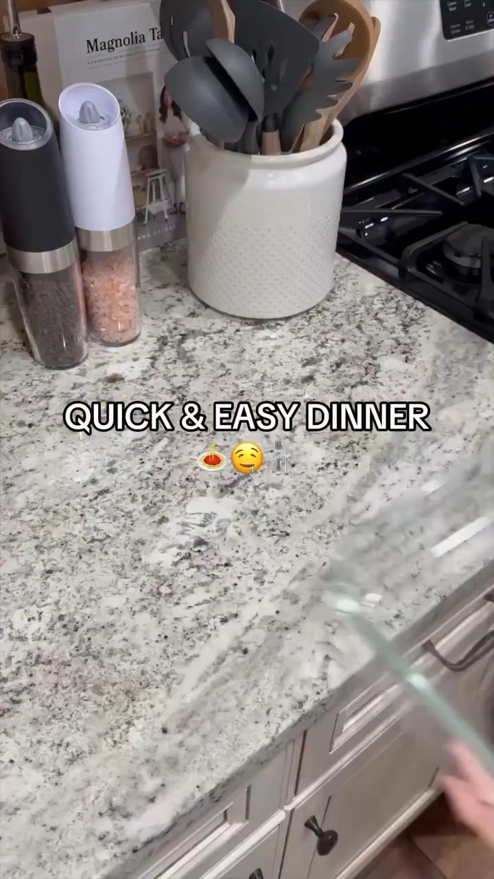 Quick & Easy Viral Baked Spaghetti 🍝

Looking for a crowd-pleaser that’s perfect for leftovers, freezing, or meal trains? This viral baked spaghetti recipe has you covered!

💛Comment SHOP below to receive a DM with the link to this post on my LTK ⬇ https://liketk.it/5eCWW

Ingredients
• 1 (15 oz) jar Alfredo sauce
• 1 lb cooked spaghetti noodles
• 1–1½ lbs ground beef, browned
• 1 (24 oz) jar spaghetti or marinara sauce
• 1–2 cups shredded mozzarella cheese

Instructions
1️⃣ Preheat oven to 350°F.
2️⃣ Spread Alfredo sauce evenly across the bottom of a 9×13 baking dish.
3️⃣ Add cooked spaghetti noodles on top and gently mix them with the Alfredo sauce.
4️⃣ Combine browned ground beef with the spaghetti sauce, then layer this meat mixture on top of the noodles.
5️⃣ Sprinkle a generous layer of mozzarella cheese over everything.
6️⃣ Bake for 20–30 minutes until the cheese is melted and bubbly.

Serve hot, and enjoy an easy, comforting meal that the whole family will love!

❤️ Like this recipe & save it for later! Let me know if you try it!

#BakedSpaghetti #ViralRecipe #EasyDinner #DumpAndBake #FamilyFavorite SpaghettiCasserole ComfortFood WeeknightMeals MealPrep Leftovers FreezerMeals MealTrain DinnerInspo ItalianInspired QuickDinnerIdeas milliondollarspaghetti