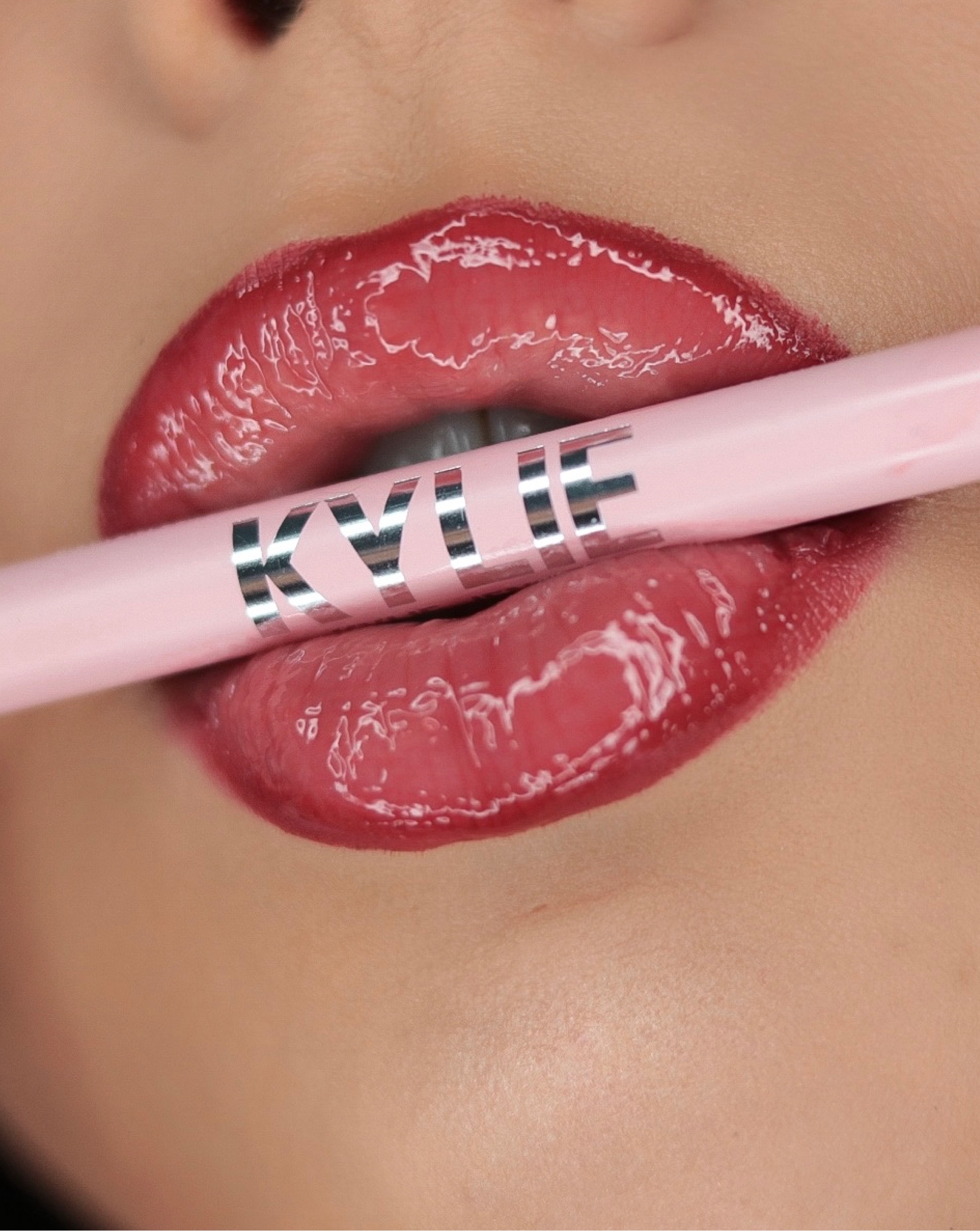 Ombre cherry lips 🍒 kyliecosmetics lip liner better not pout, kylieskin lip oil strawberry

#LTKbeauty #LTKSeasonal #LTKeurope