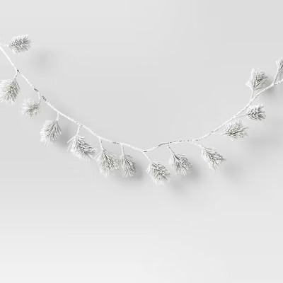 5' Unlit Flocked Greenery Christmas Artificial Garland White/Green - Wondershop™ | Target