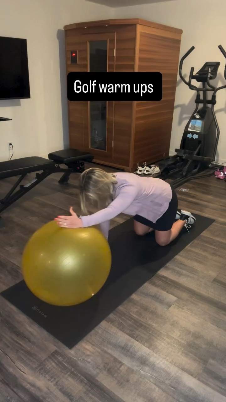 Here’s the warms I did before hitting the fairway yesterday. Follow along for more fitness tips from a personal trainer and golf fitness specialist!