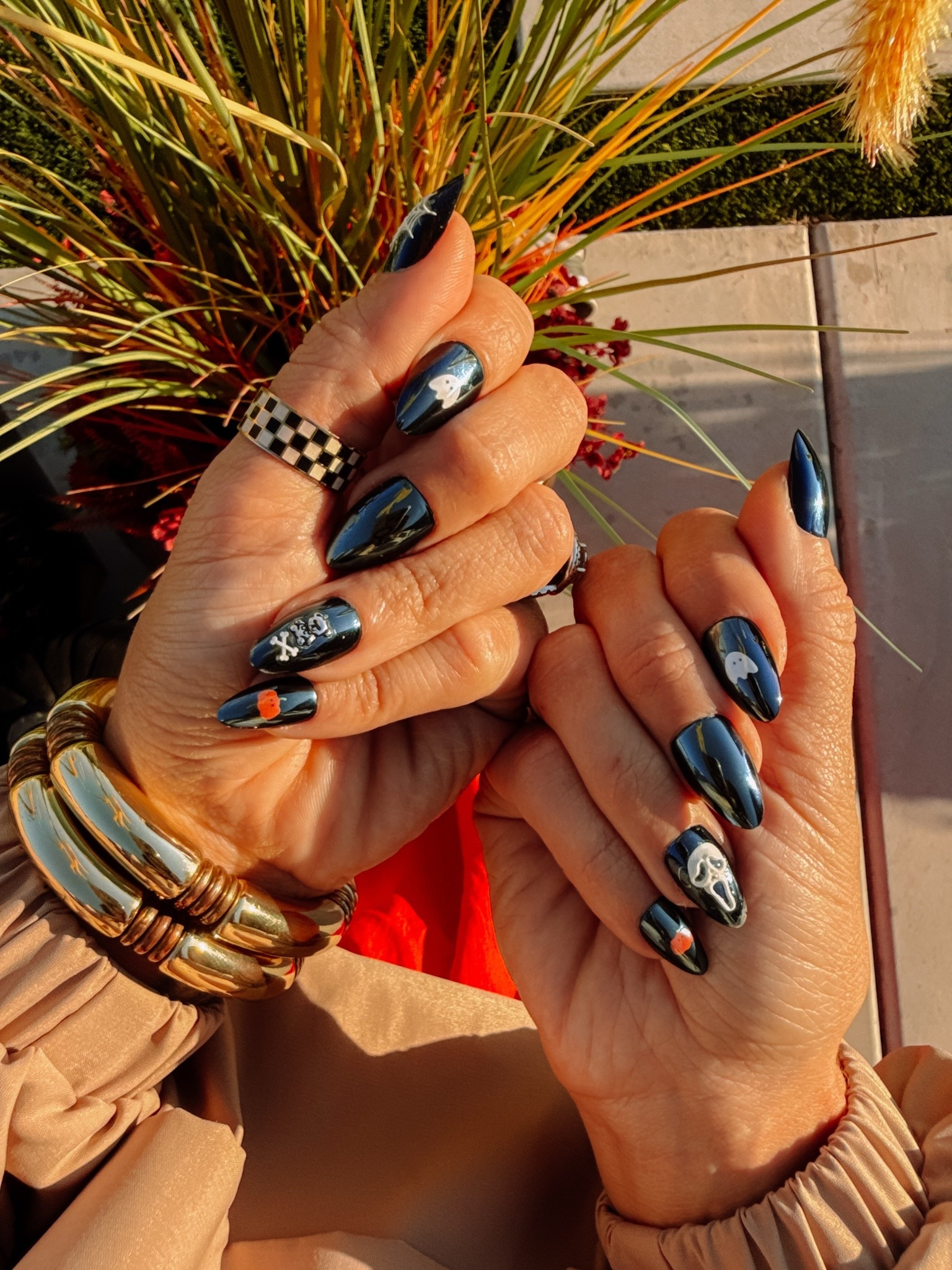 Halloween nails & tools I use for my at-home press on mani’s