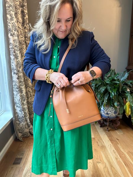 A beautiful bag for year round! Perfect for that professional look too. 

Dress size large. Comes in white black or green. 
Blazer size XL 10% off code NANETTE10

#LTKWorkwear #LTKItBag #LTKOver40