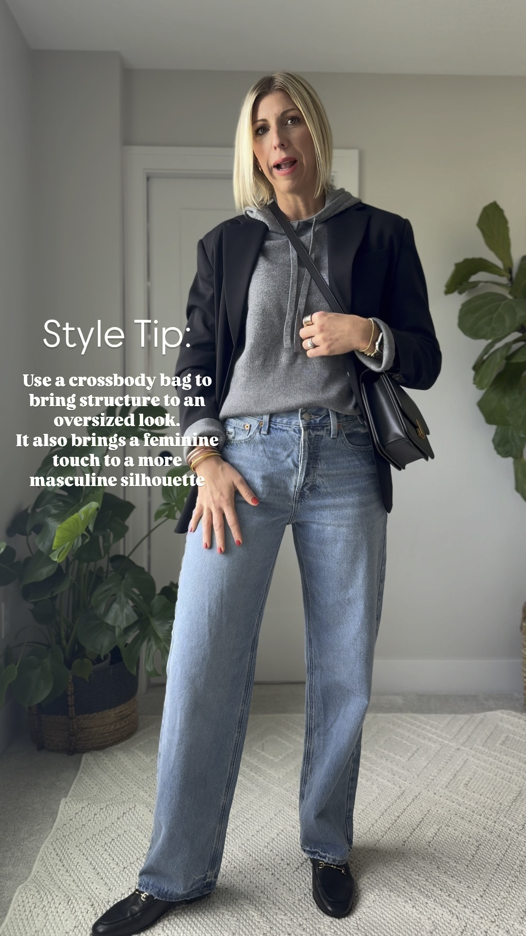 How to style baggy jeans this fall

#LTKFindsUnder50 #LTKStyleTip #LTKOver40