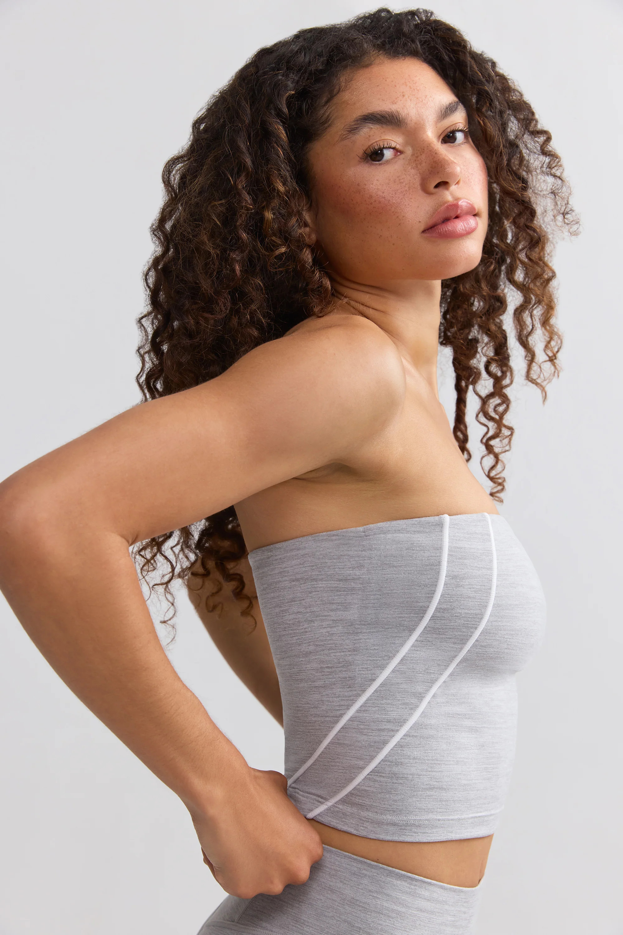 Soft Active Contrast-Trim Bandeau Top in Ice Grey | Bo+Tee