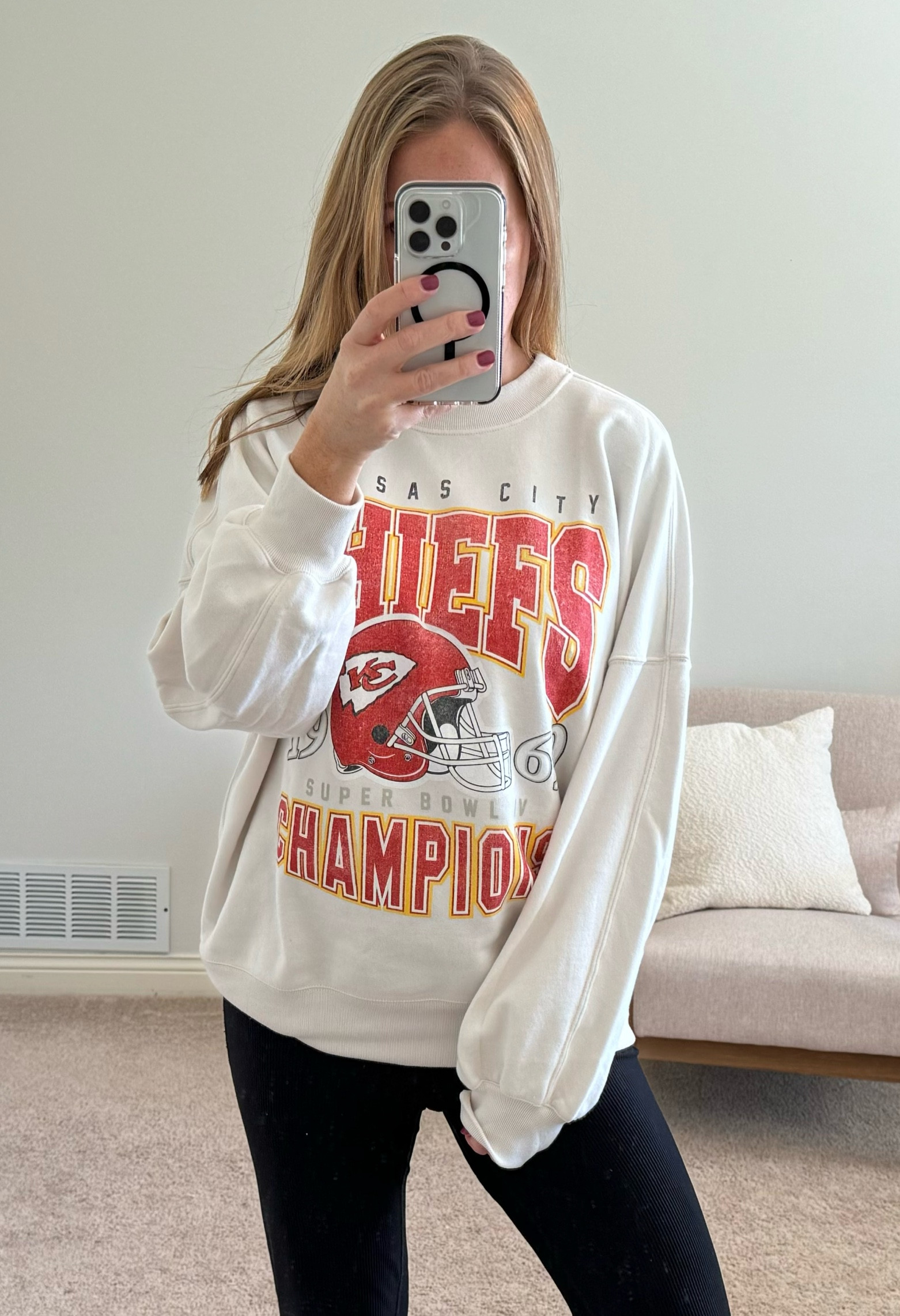 Loving my Chiefs sweatshirt! So cozy and comfortable! Unisex sizing so size down for the perfect fit! #nfl #kcchiefs #footballsweatshirt #cozysweatshirt #abercrombie


#LTKOver40 #LTKFindsUnder100 #LTKActive