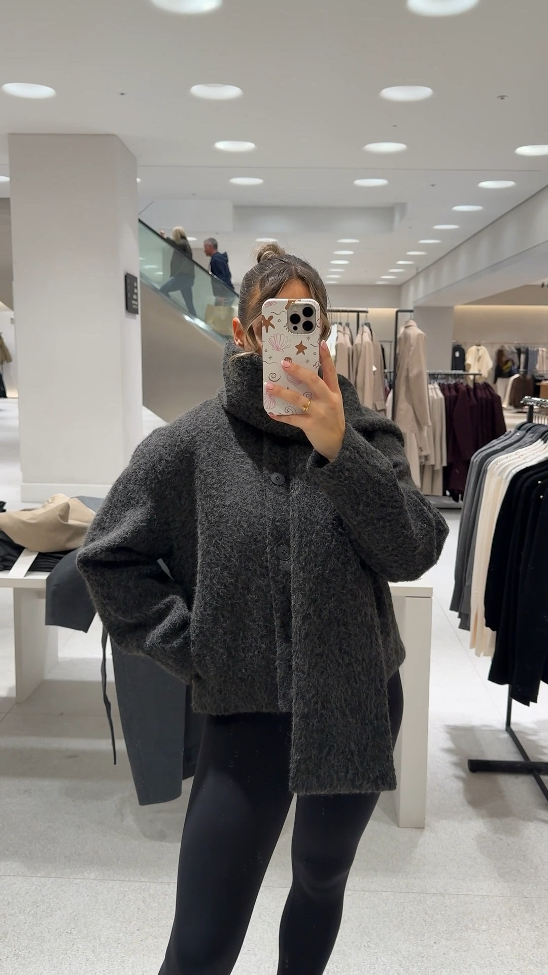 Zara Scarf coat 

Omg I’m actually obsessed! I find some of these coats so restrictive but this one isn’t at all! And fits so well! Love the boucle texture too!

I’m a UK SIZE 10, 5ft4 and I’m wearing a small!

Scarf coat, Zara coat, boucle coat, autumn outfits uk, autumn coat, slate grey, Zara try on 

#LTKautumn #LTKstyletip #LTKwinter