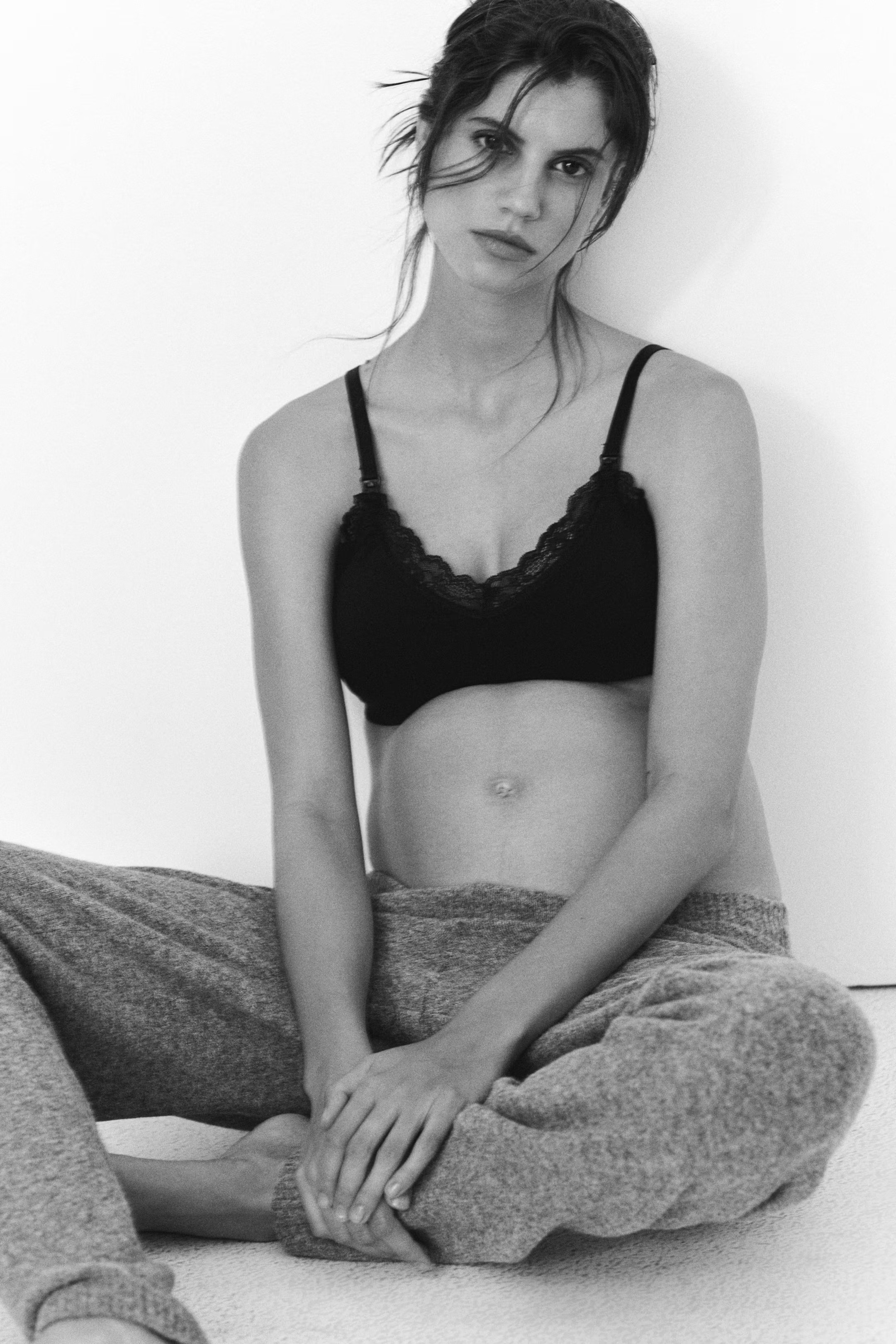 MAMA 2-pack Seamless Padded Nursing Bras | H&M (US + CA)