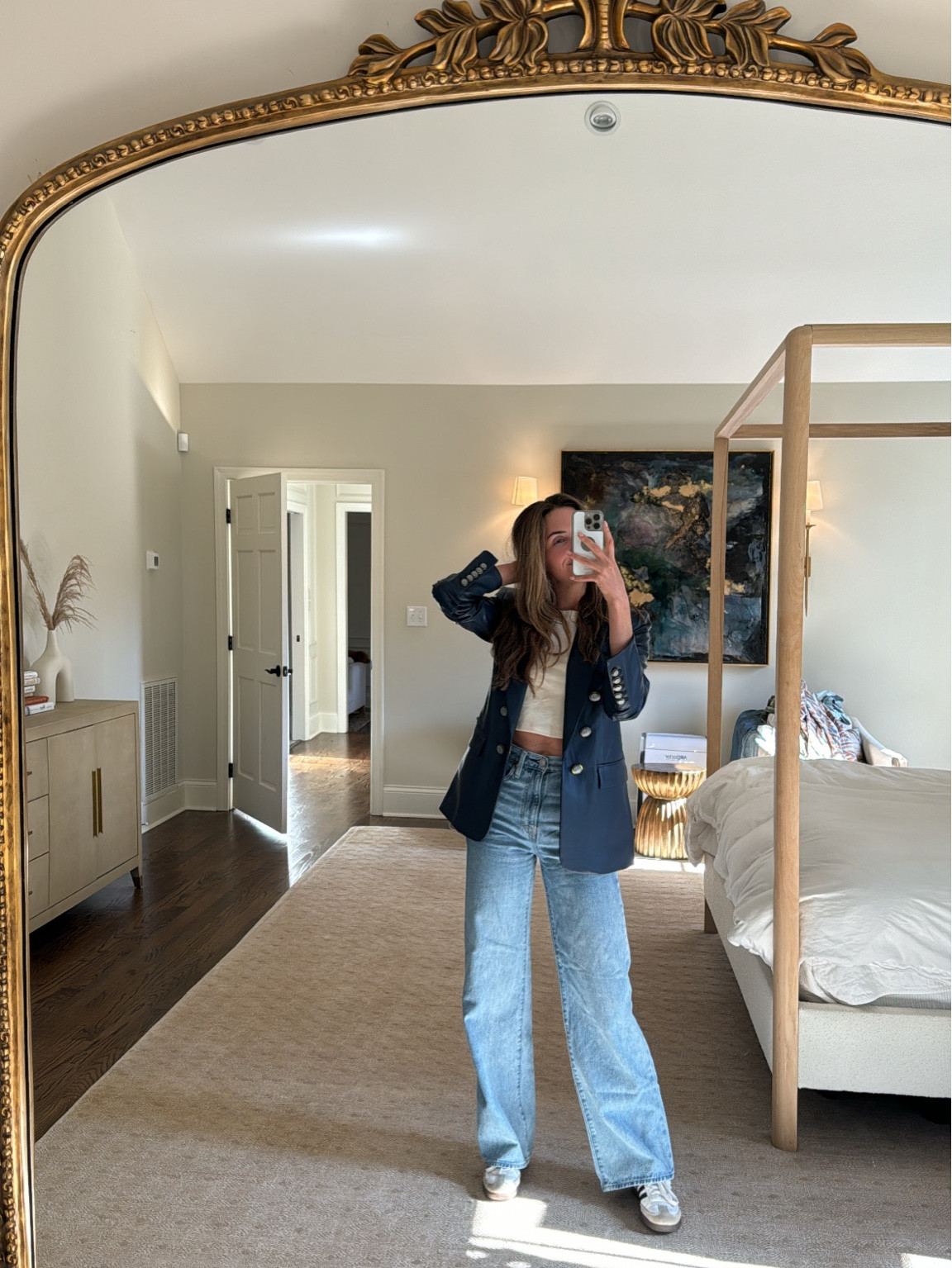 When you’re a millennial and actually find a pair of jeans you like in 2024. Jeans are tts

#LTKSeasonal #LTKstyletip