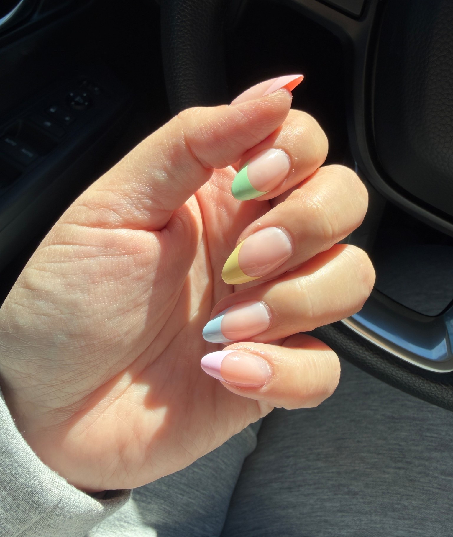 Spring press on nails 🌈

#LTKselfcare #LTKdayinmylife #LTKBeauty