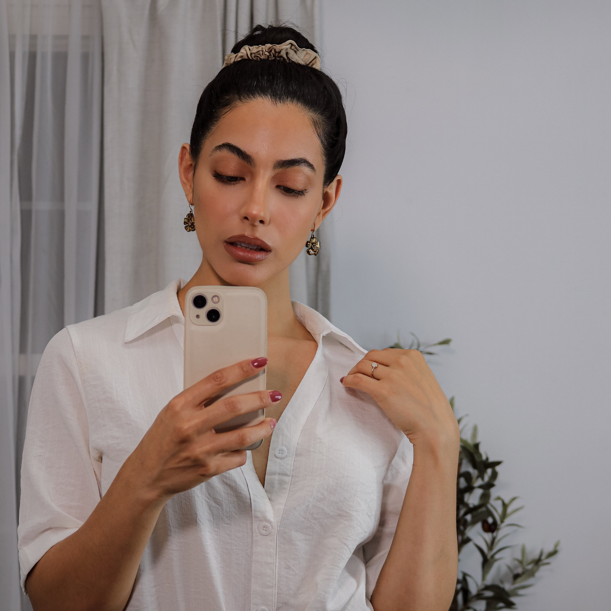 Silk hair scrunchie perfect for an easy updo. ✨



#LTKHoliday #LTKSeasonal #LTKstyletip