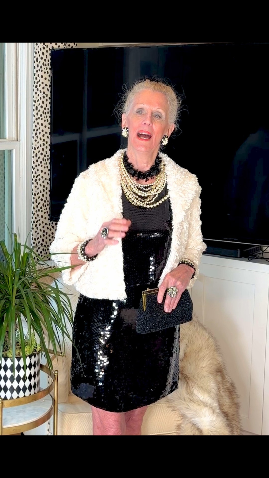 How to handle somebody hitting on your partner during holiday parties #fyp #date #relationship #partner #soulmate #love 

#LTKselfcare #LTKOver40 #LTKHoliday