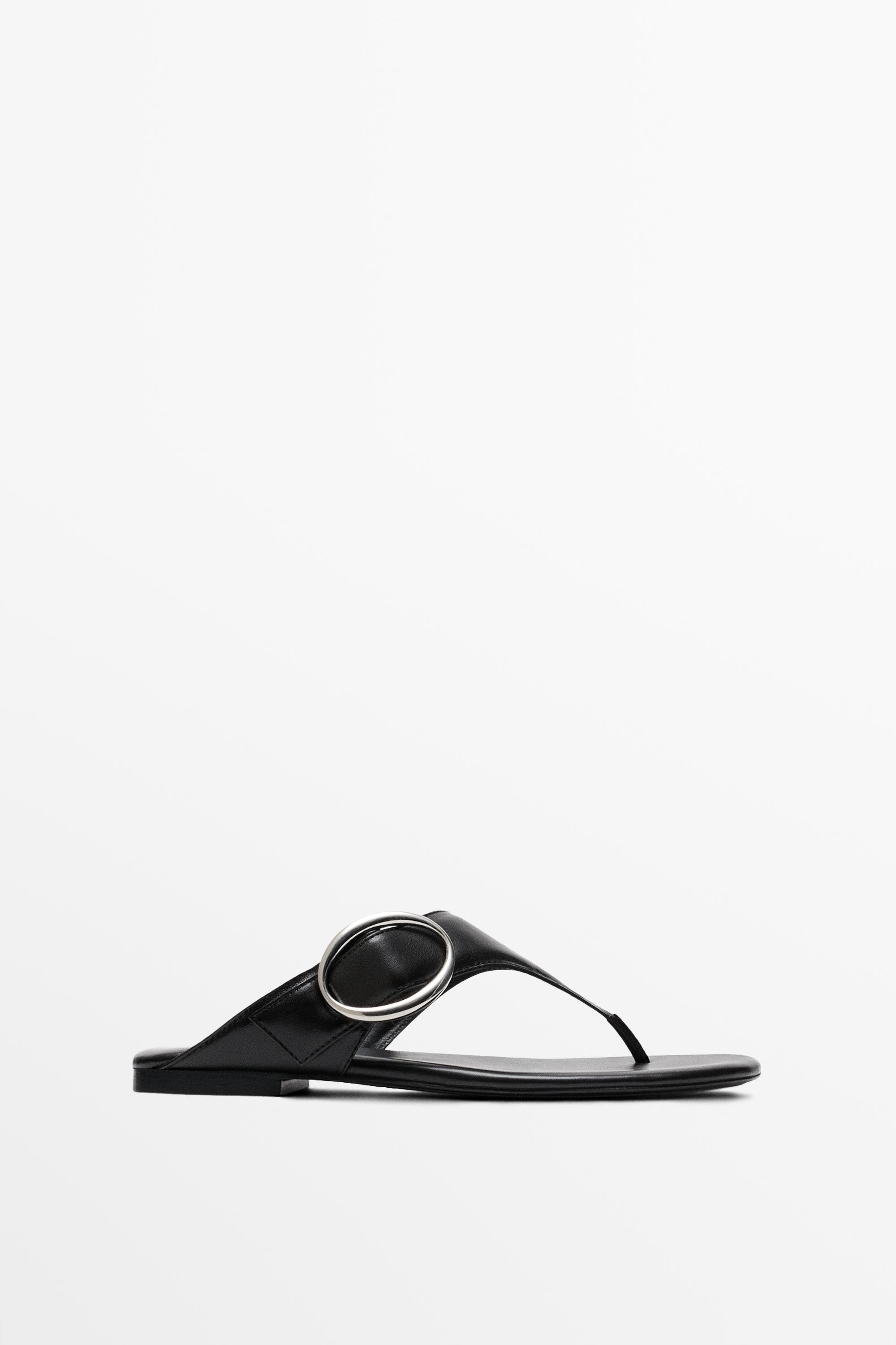 Leather sandals with metal ring | Massimo Dutti US