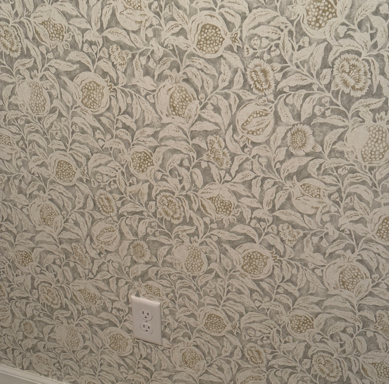 spur of the moment wallpapering 🤍 #mcgeeandco

#LTKhome