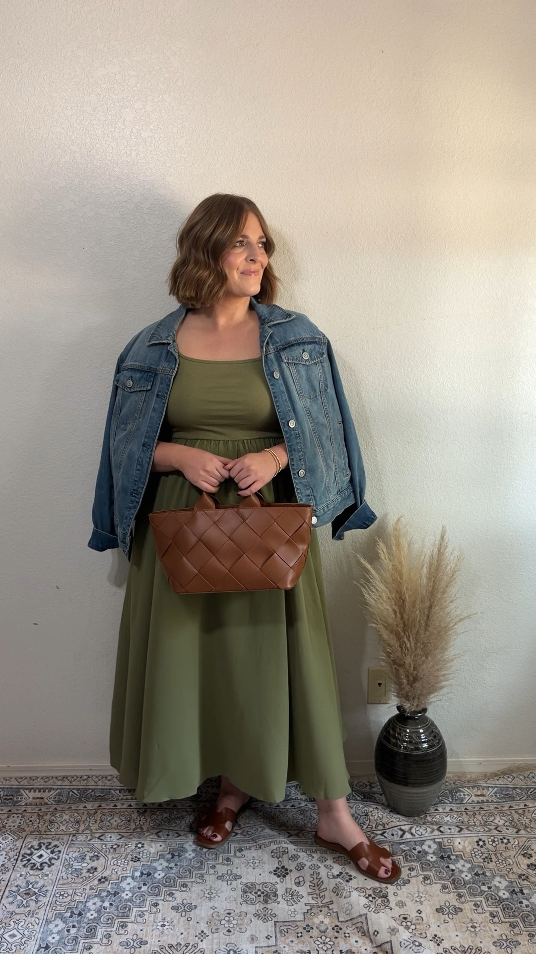 The prettiest dress to wear through Fall! It’s such nice quality & very flattering!!

Wearing L (tts)

#LTKStyleTip #LTKFindsUnder50 #LTKMidsize