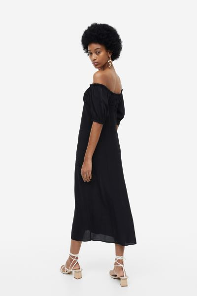 Off-the-shoulder crêpe dress | H&M (UK, MY, IN, SG, PH, TW, HK)