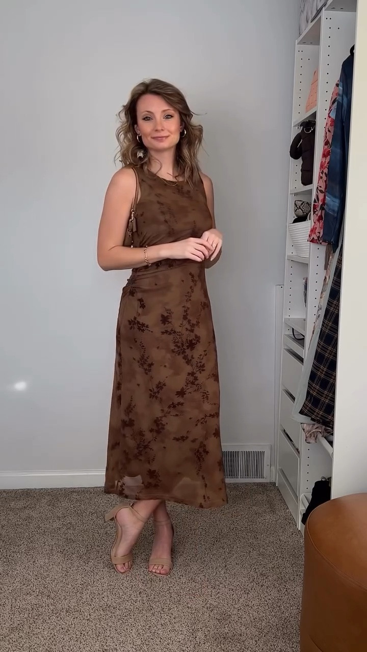 🤎🤎🤎🤎 

Linking the dress on my @shop.ltk and @shopmy!