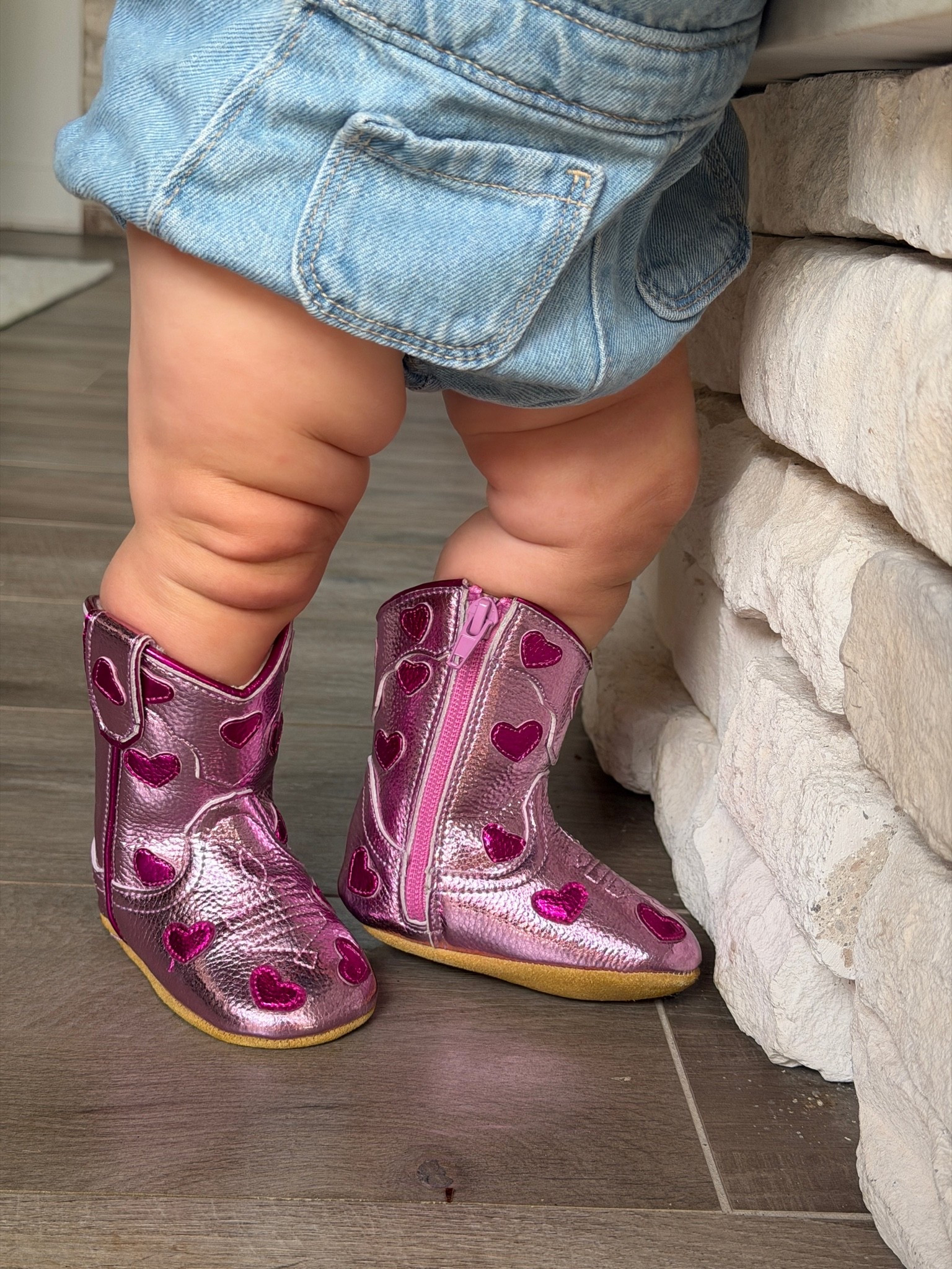 Baby girl Cowboy boots

#LTKmomlife