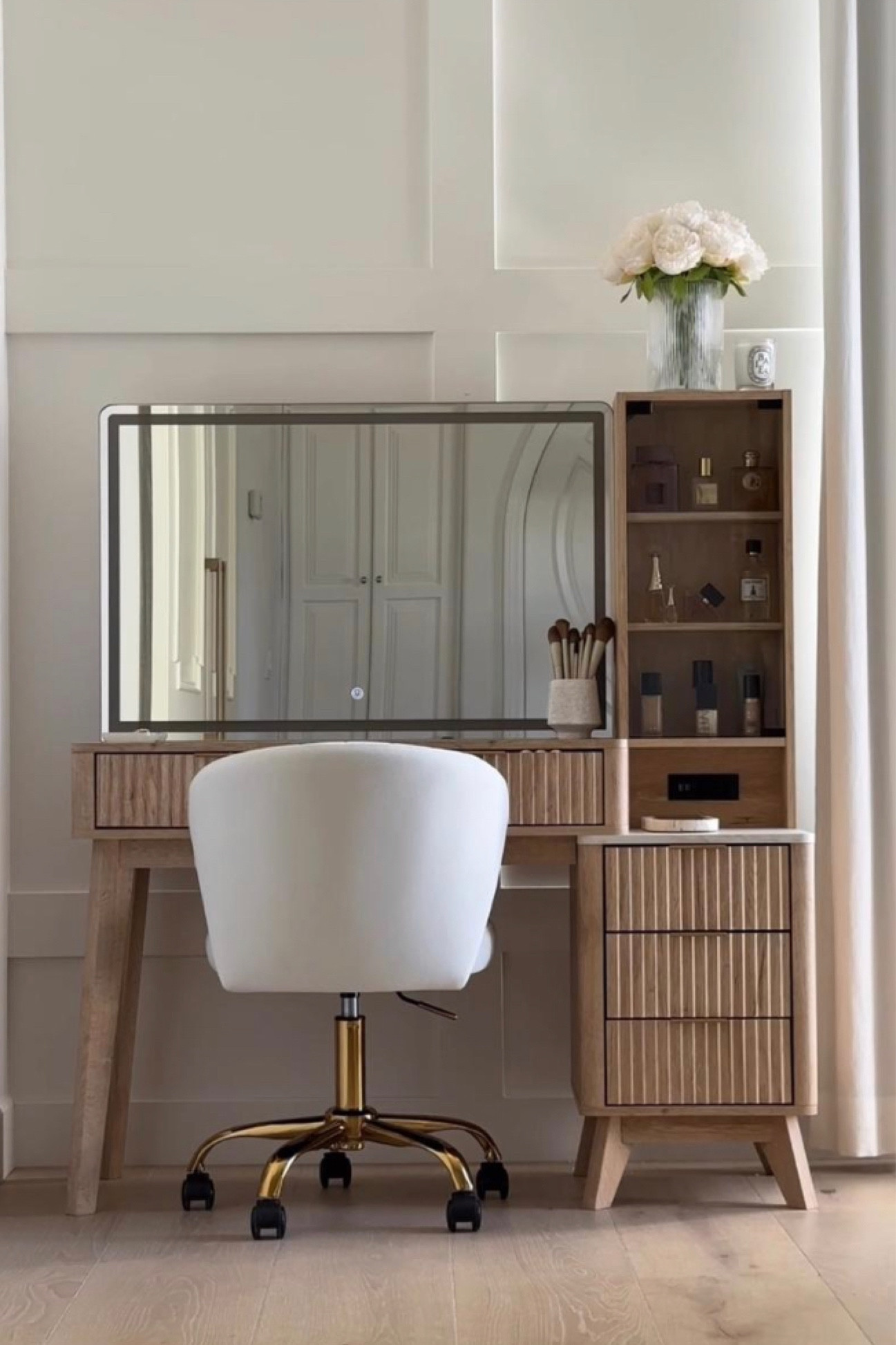 I think I need a new vanity 😍

#LTKHoliday #LTKHome #LTKBeauty