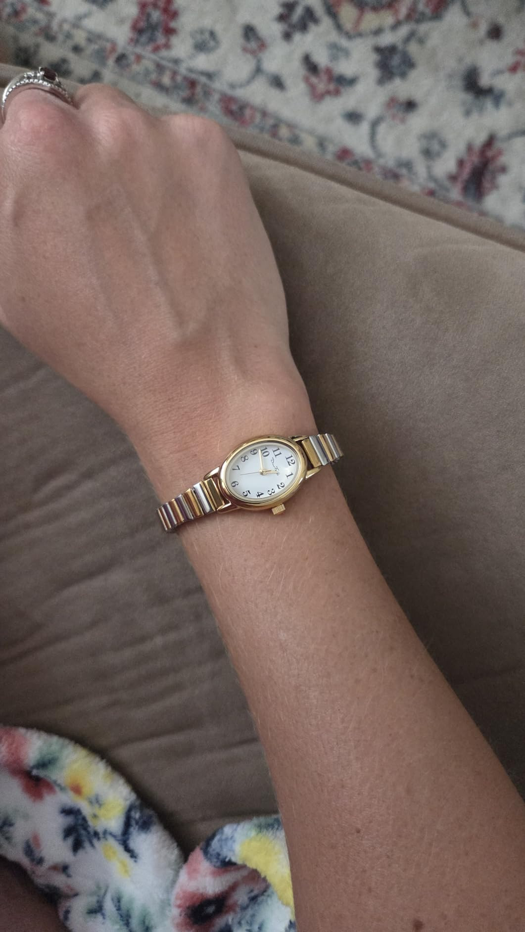 Diaofendi Petite Women's Easy Reader Watch, Analog Women Watch with Stainless Steel Expansion Ban... | Amazon (US)