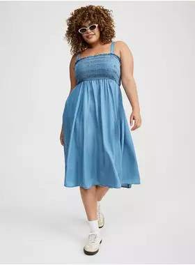 Midi Chambray Smocked Dress | Torrid (US & Canada)