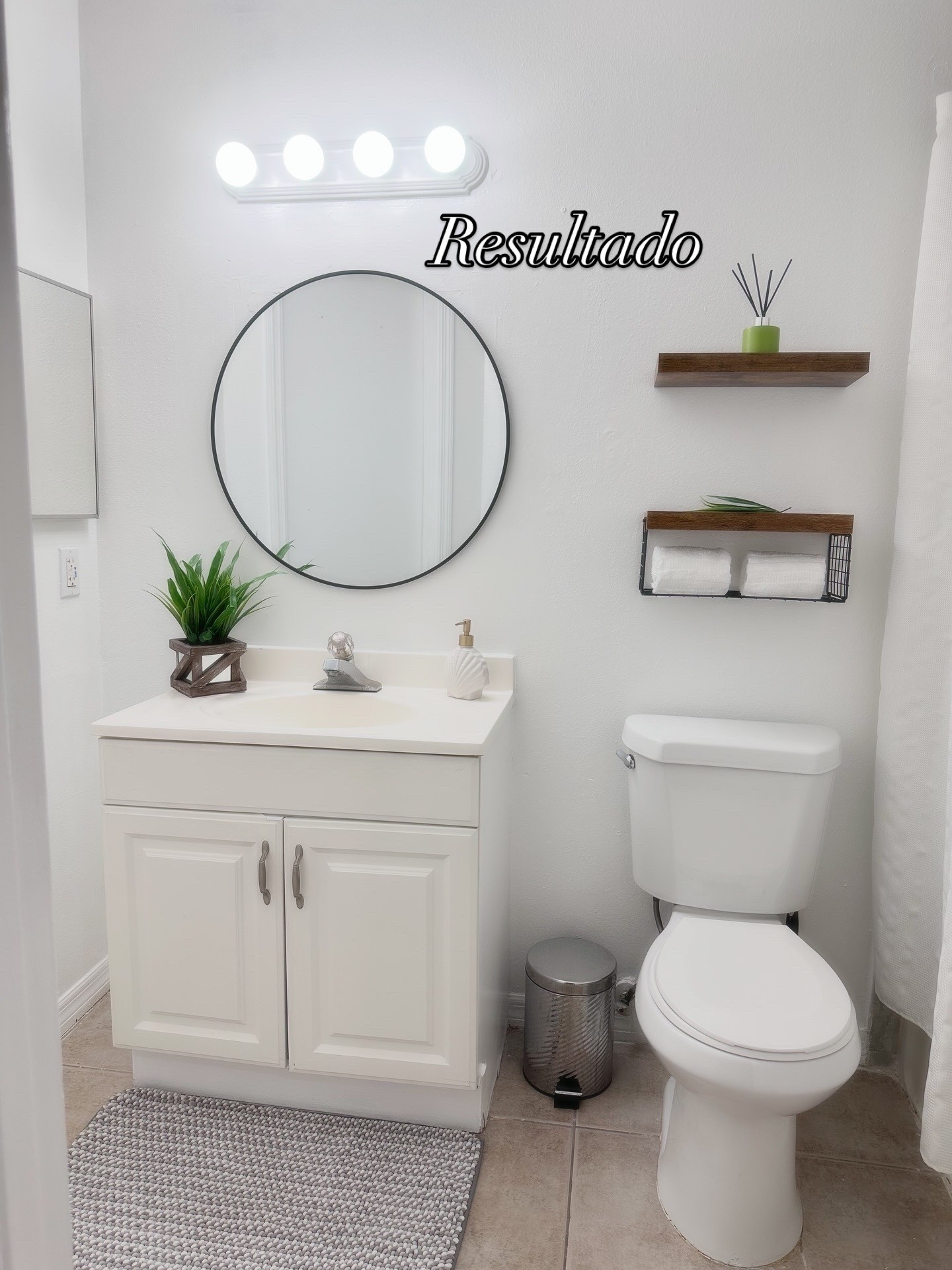 Con pocos accesorios, puedes transformar un lugar en un lugar perfecto 
#smallbathroom #bathroomdecor #bathroomtranformation 

#LTKHome