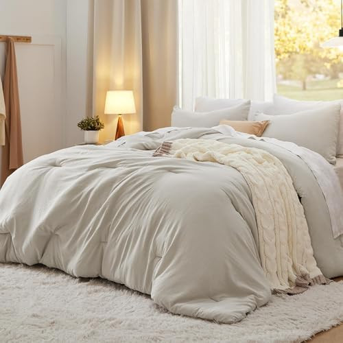 Bedsure King Size Comforter Set - Beige King Comforter Set, Soft Bedding for All Seasons, Cationi... | Amazon (US)