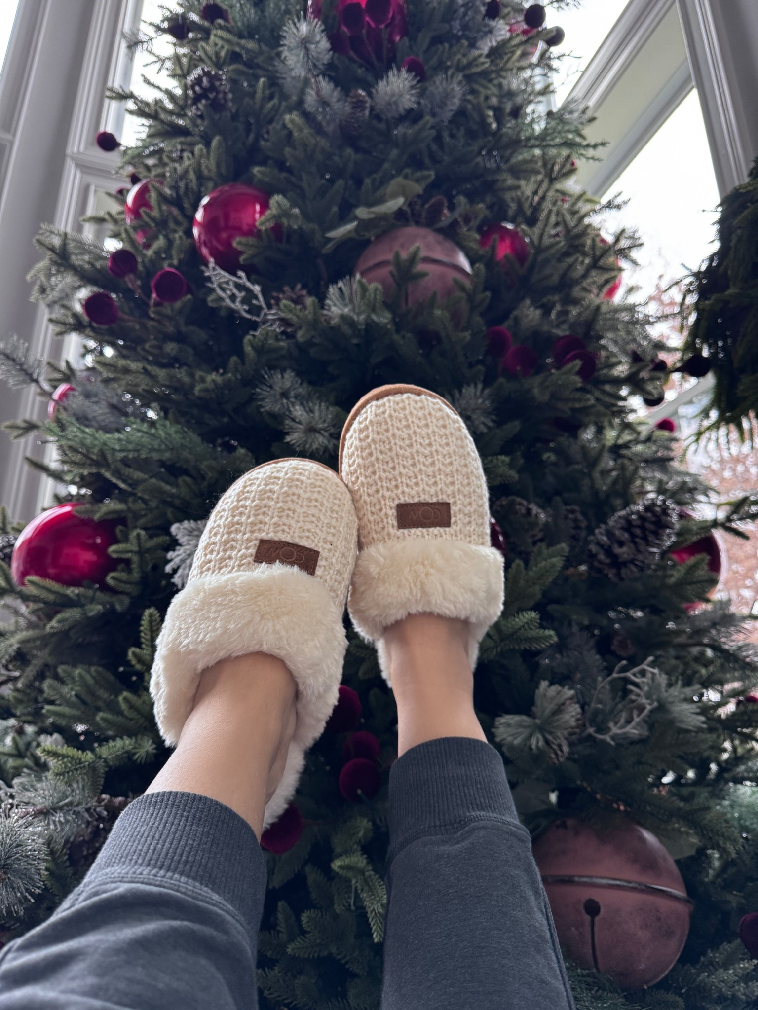 I love these Amazon slippers. I bought them for myself and daughter and we wear them around the house. Makes the Perfect gift! 

Slippers size: 5.5 


#LTKGiftGuide #LTKOver40 #LTKHoliday