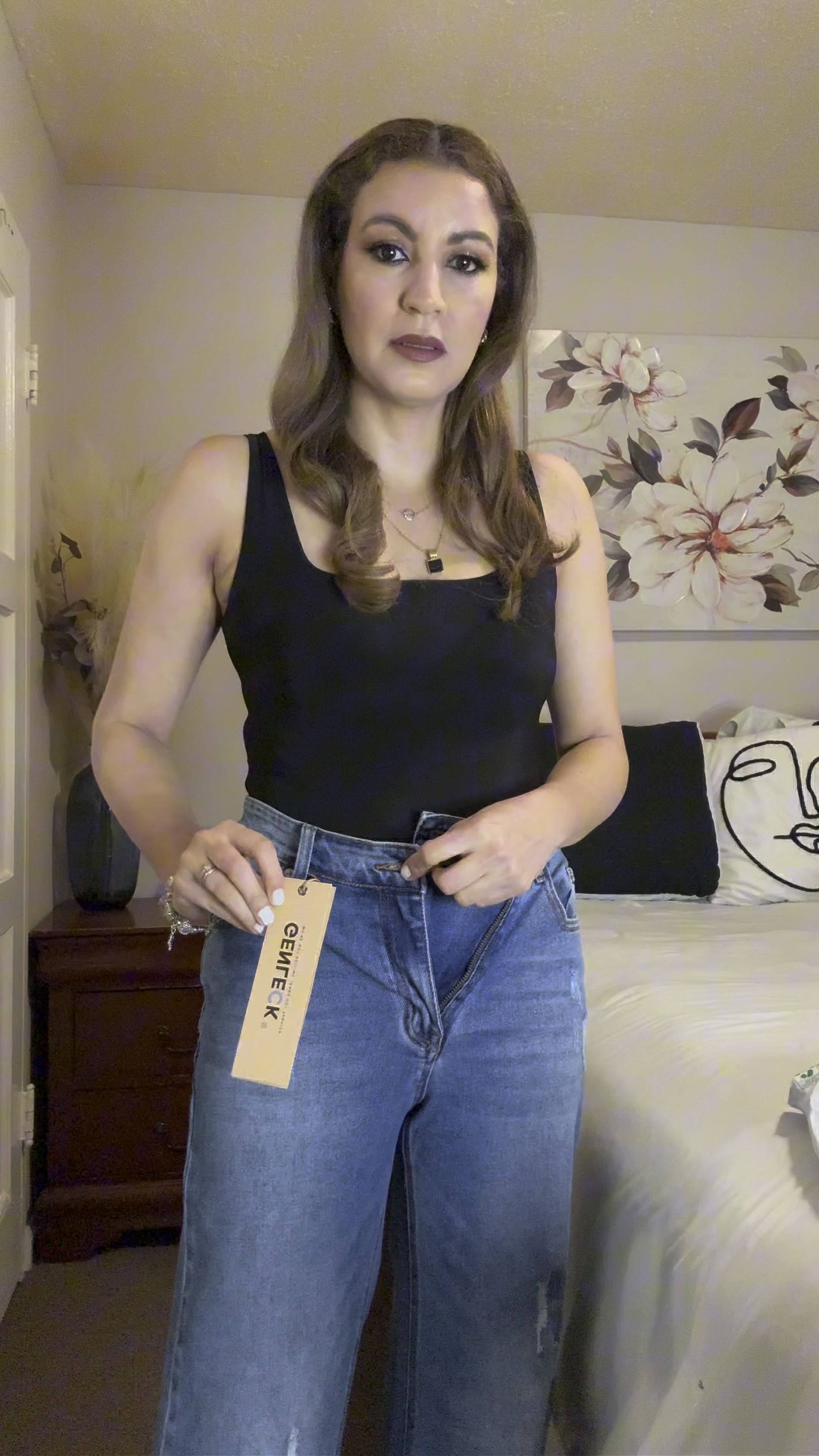 Genleck Jeans cruzados de pierna ancha para mujer, elásticos, holgados, de cintura alta, de moda, estilo boyfriend, entrecruzados, Y2K, años 90.
muy cómodos y de referencia utilizo el size :6
Disponible en otros colores 
