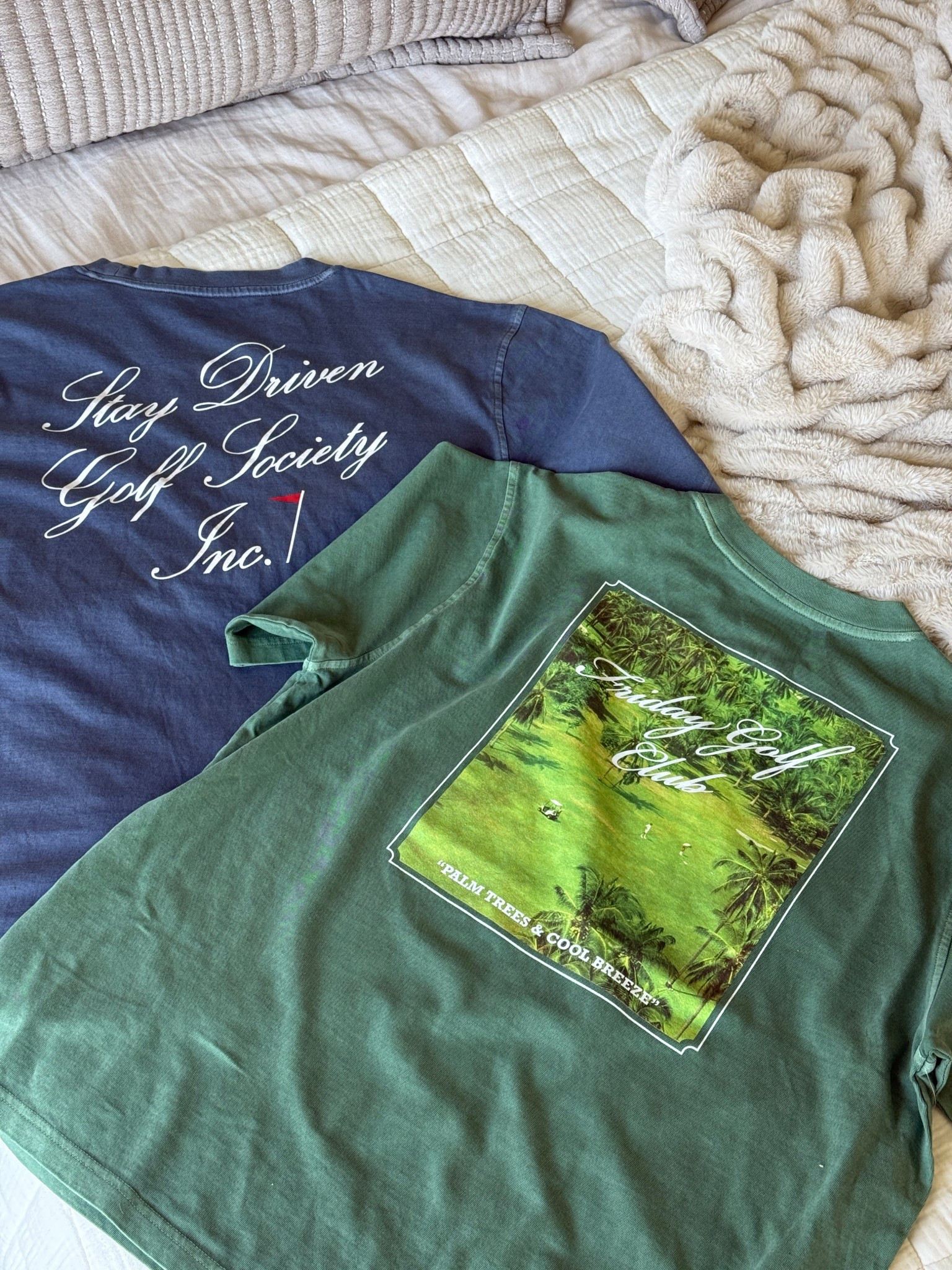 These men’s Old Navy graphic tees are giving Abercrombie! Oversized fit. Spring fashion. Men’s spring fashion. Old navy haul 