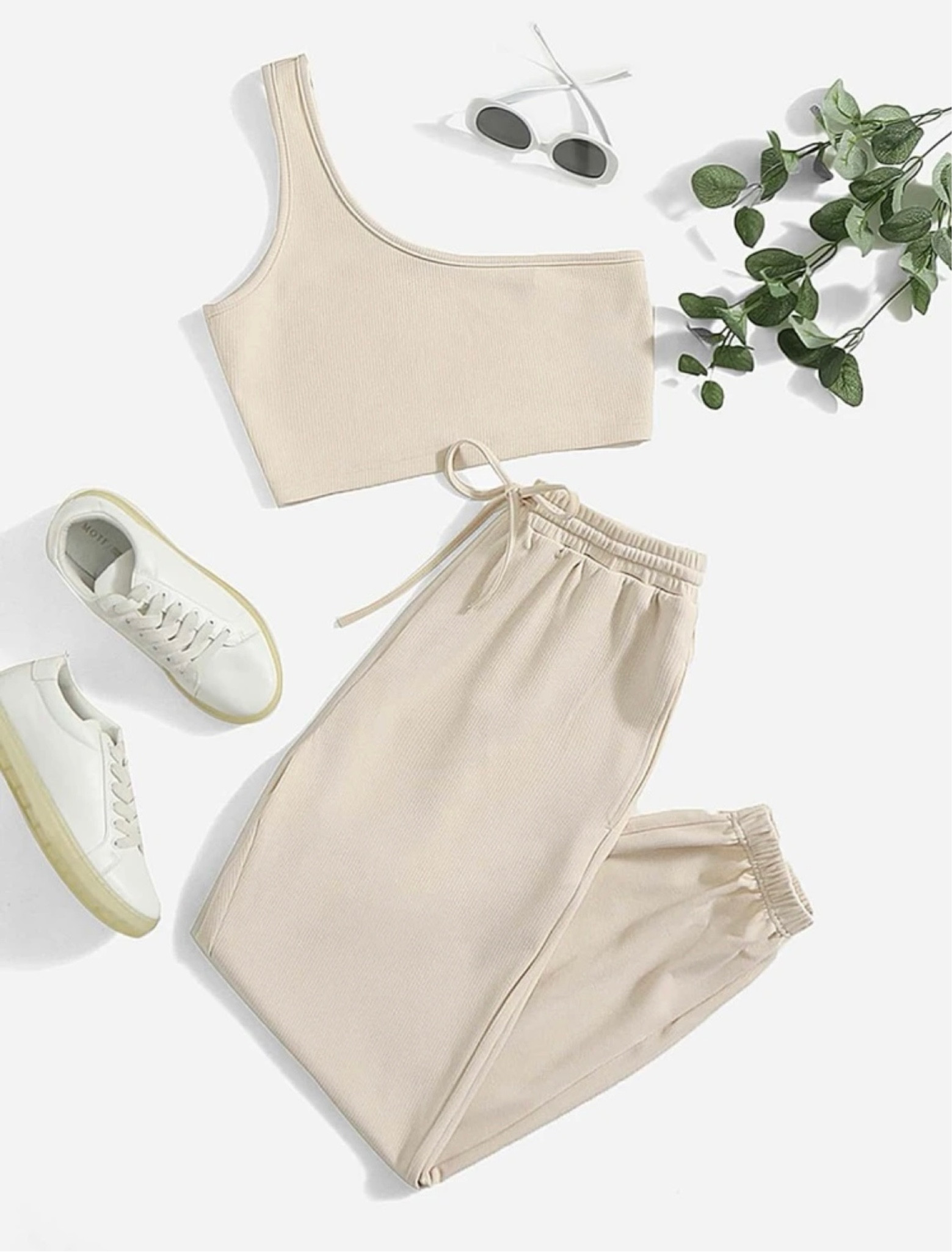 MUST HAVE lounge set 🔥 

#LTKFind #LTKunder50 #LTKFitness