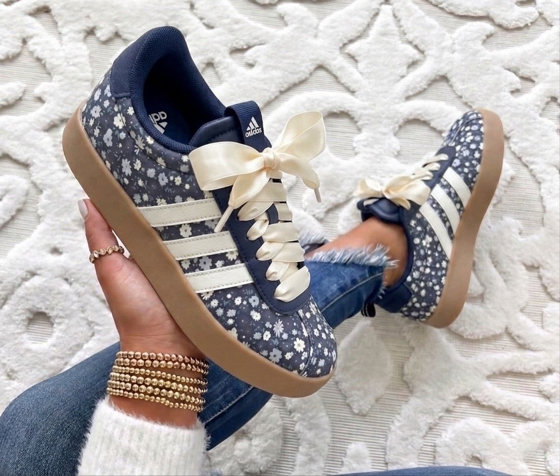 The Adidas VL Court 3.0 typically fit true to size, but compared to Sambas they feel more cushioned underfoot and better for casual all day wear. 

Some tips for sizing from someone who owns a lot of adidas 💁🏻‍♀️
- I wear an 8 1/2 in Sambas → I ordered an 8 1/2 in these
- If you have wider feet → these are usually more forgiving than Sambas
- If your between sizes → I’d lean toward the larger size