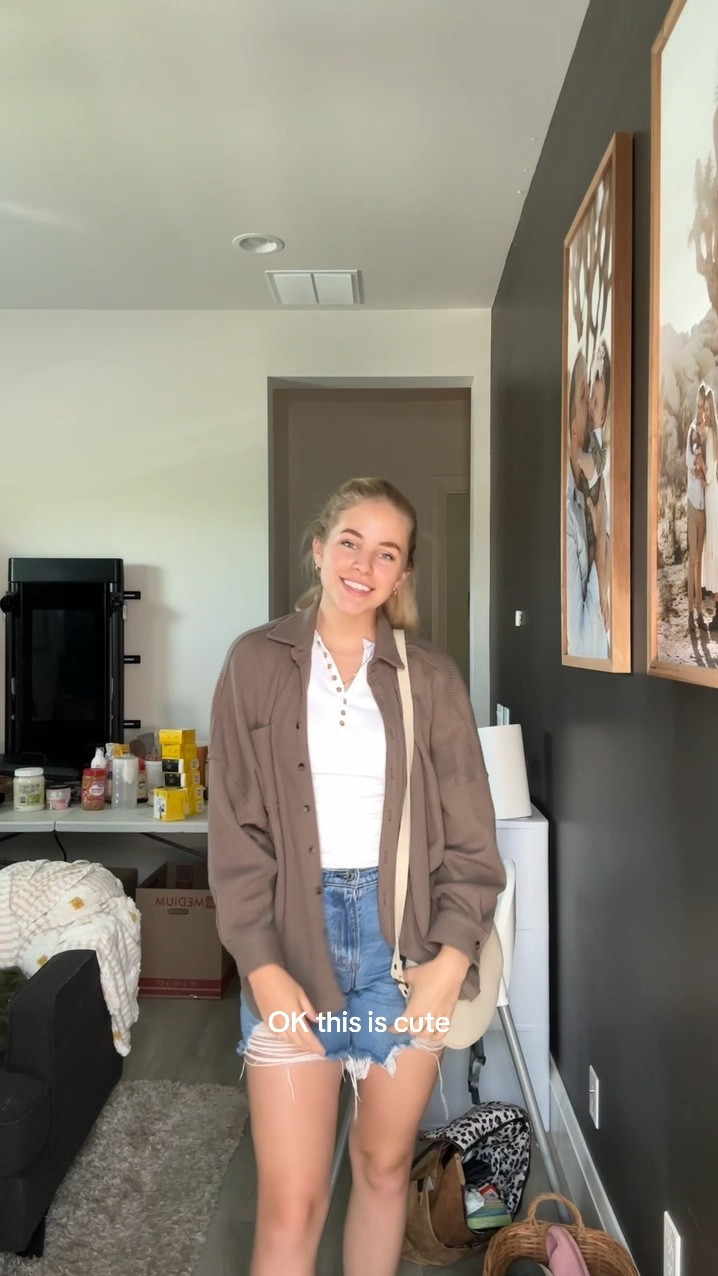 This summer outfit is great for transitioning to fall!! 
