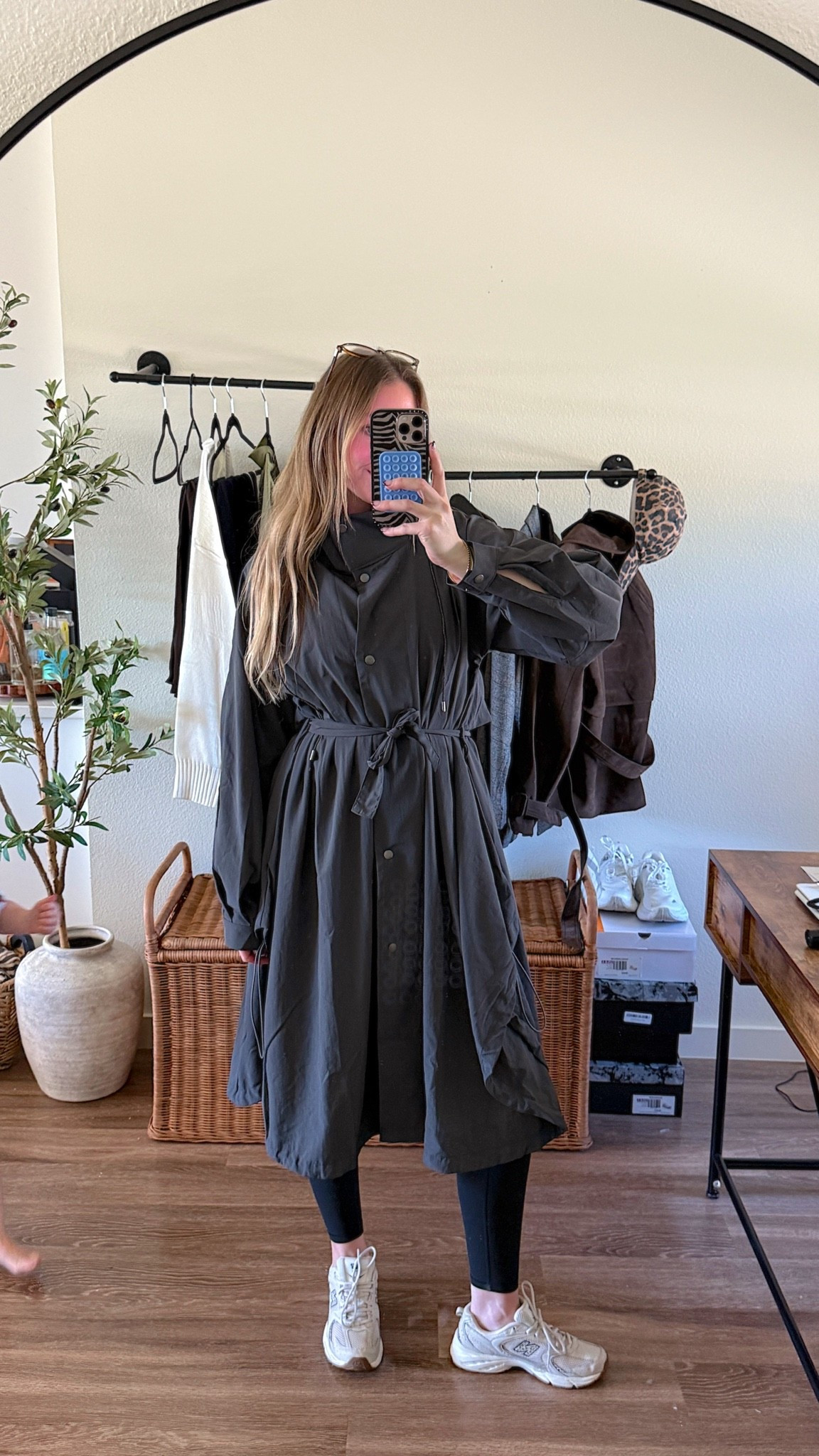 The perfect trench coat for fall! The wrap tie makes it flattering for rectangle shapes & it’s the perfect jacket to throw on and go for school drop off, school pick up & sporting events! So chic and flattering I’m wearing a medium
