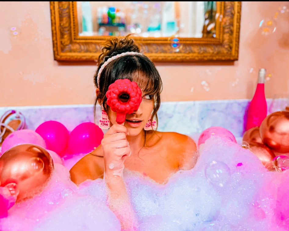 Lush Bubble Bars are the best for a tub full of moisturizing bubbles. 
Birthday, gifts, party time, turning 21, buy me a drink, venmo, let’s go, golden ticket, live life out loud, enjoy, imagination, celebrate

#LTKGiftGuide #LTKfindsunder50 #LTKhome
