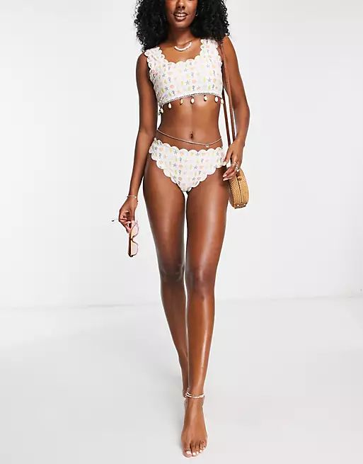 Daisy Street bikini top with scallop edge and faux shell tie detail in shell print | ASOS (Global)