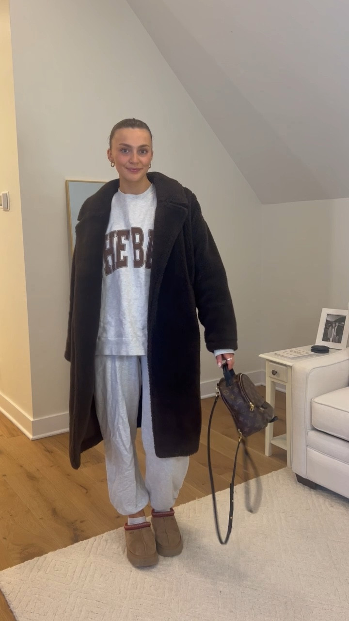 Day 30 of 30 Days of Outfits🥹🧸 
Loving this fall outfit with allll the cozy vibes  

#LTKShoeCrush #LTKSeasonal #LTKStyleTip