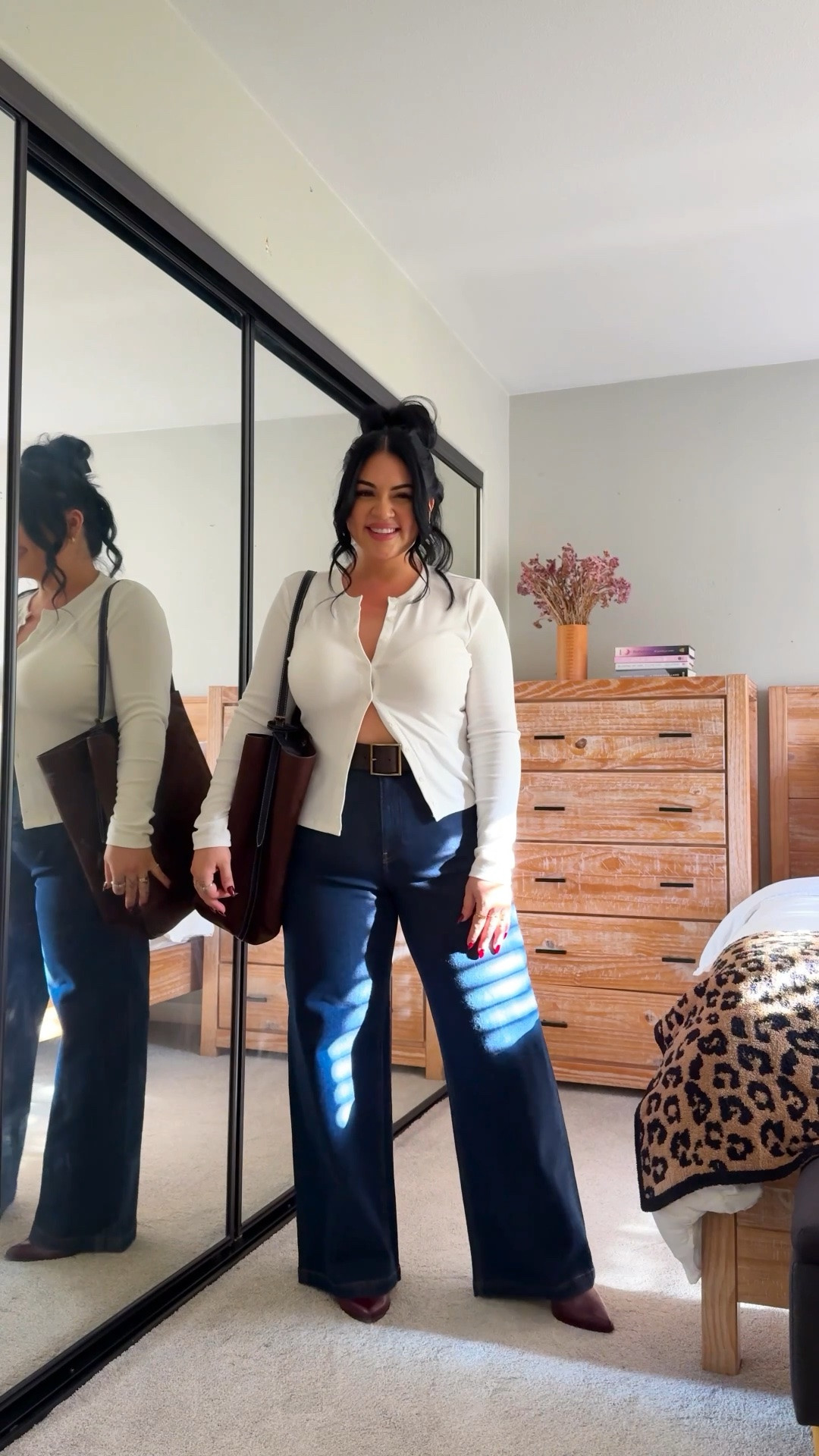 I love these jeans, they’re the perfect fit on my curves and my curvy belly! 🙌🏼🤍  
High Rise Stride jeans size 32 washed black, dark blue indigo, and dark wash High Rise Barrel Jean in size 32 light indigo destroy, medium wash, and black Mid Rise UltraSoft Baggy Micro belt jeans in size 32 light indigo

#LTKootd #LTKSaleAlert #LTKgrwm