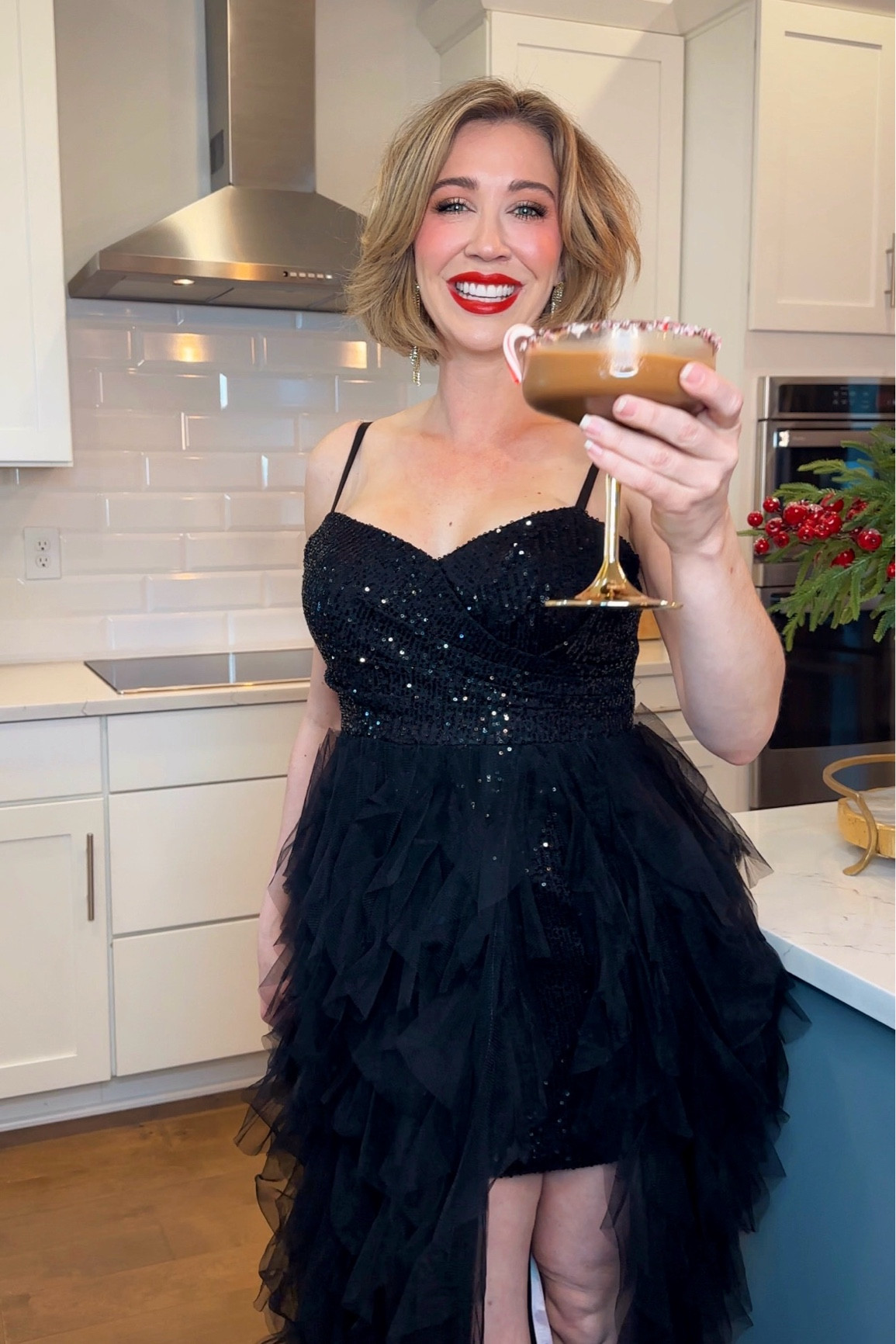 The best peppermint espresso martini! And I’m obsessed with this dress!

#LTKHoliday #LTKParties #LTKSeasonal