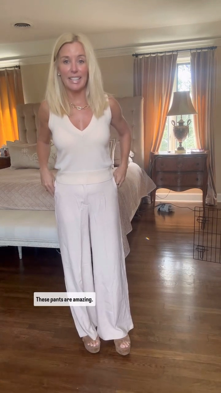 I found the perfect transitional fall pants!!! 

These are under $40!!!

Comment Pants and I will DM you the link. 
You do not want to miss out in these!!
.
.
.
#amazonfashion #womenover40 #midlifewomen #fallfashiontrends