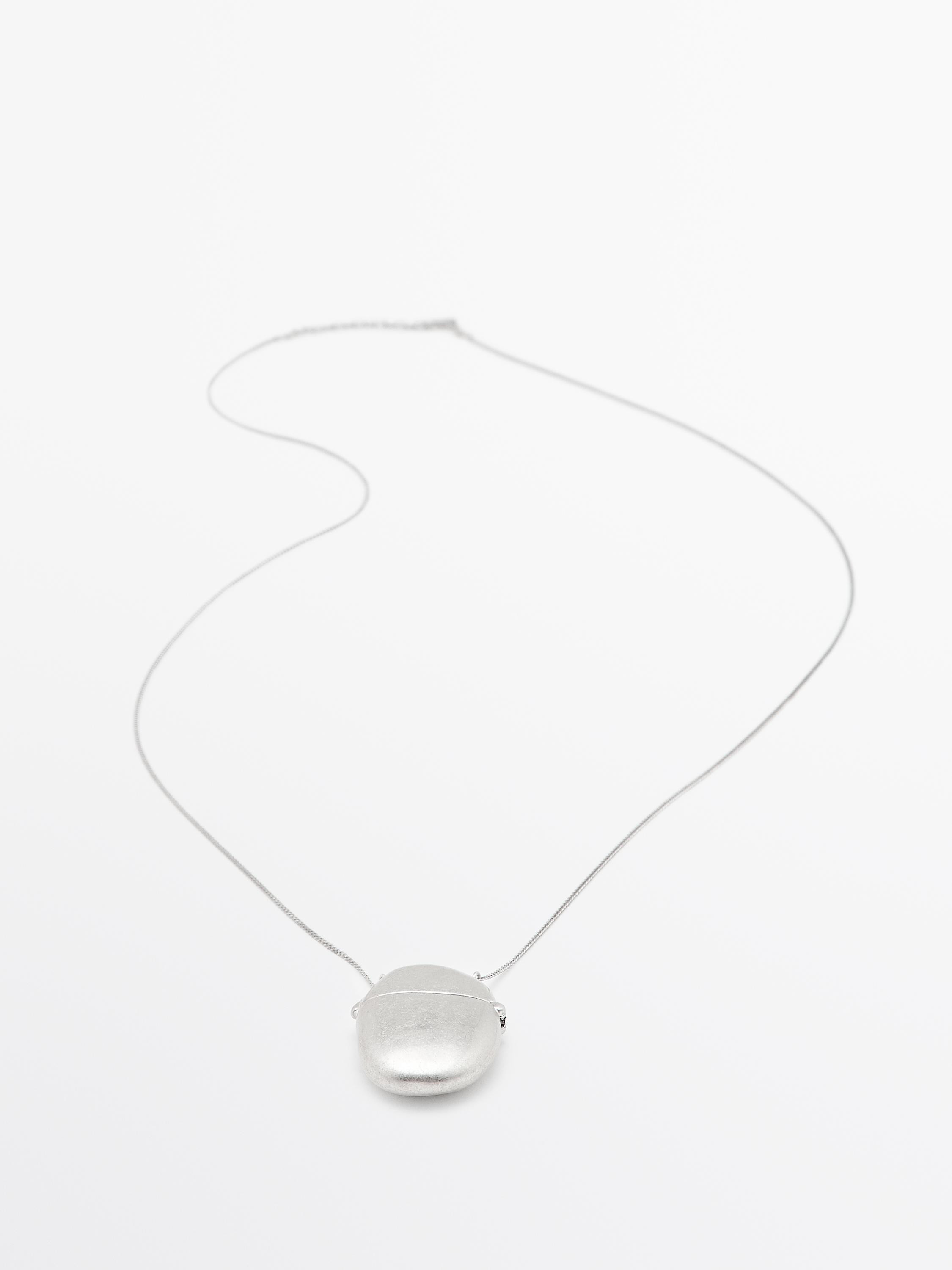 Necklace with oval box pendant | Massimo Dutti UK
