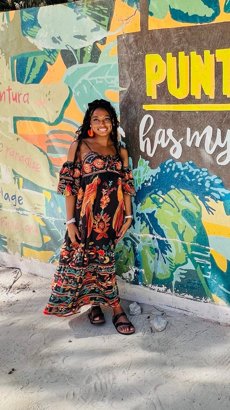 This off-shoulder floral midi dress is so dreamy — light, flirty, and perfect for warmer days.

The lantern sleeves add just the right touch of drama, and the fit is super flattering.

Wore this and got SO many compliments!

⸻



#LTKStyle #SpringOutfitInspo #FloralDressEdit #OffShoulderVibes #ChicSpringLooks #LTKFinds #AffordableSpringStyle #MidiDressGoals #LanternSleeveTrend #EffortlesslyFeminine #SheinOutfitIdeas #Under50Style #BrunchLookBook


#LTKFindsUnder50