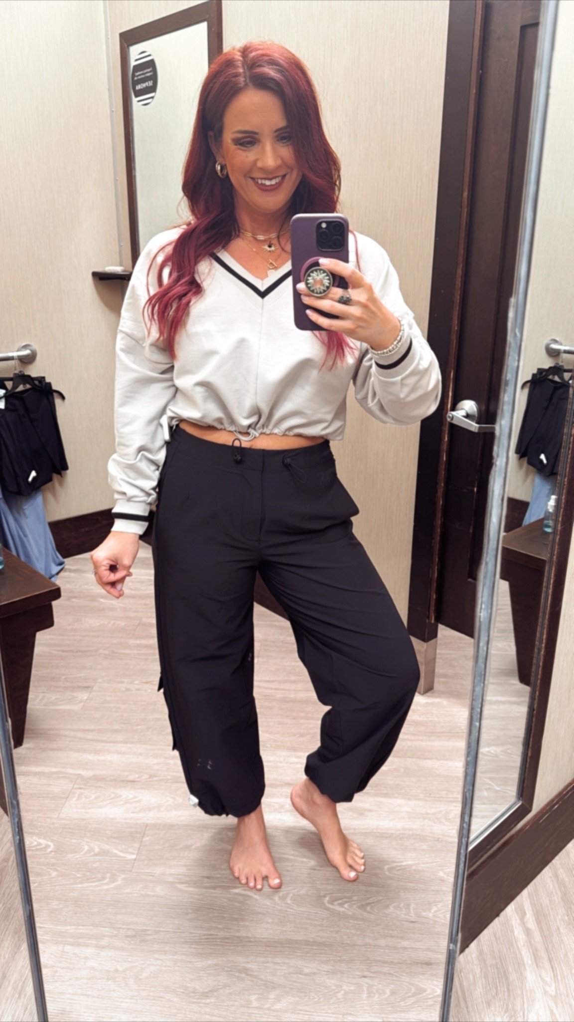KOHL’S FLX love the cropped sweatshirt with the sporty vibe from the V-neck stripe detail, and those relaxed black pants are giving comfy-chic energy.  

#LTKActive