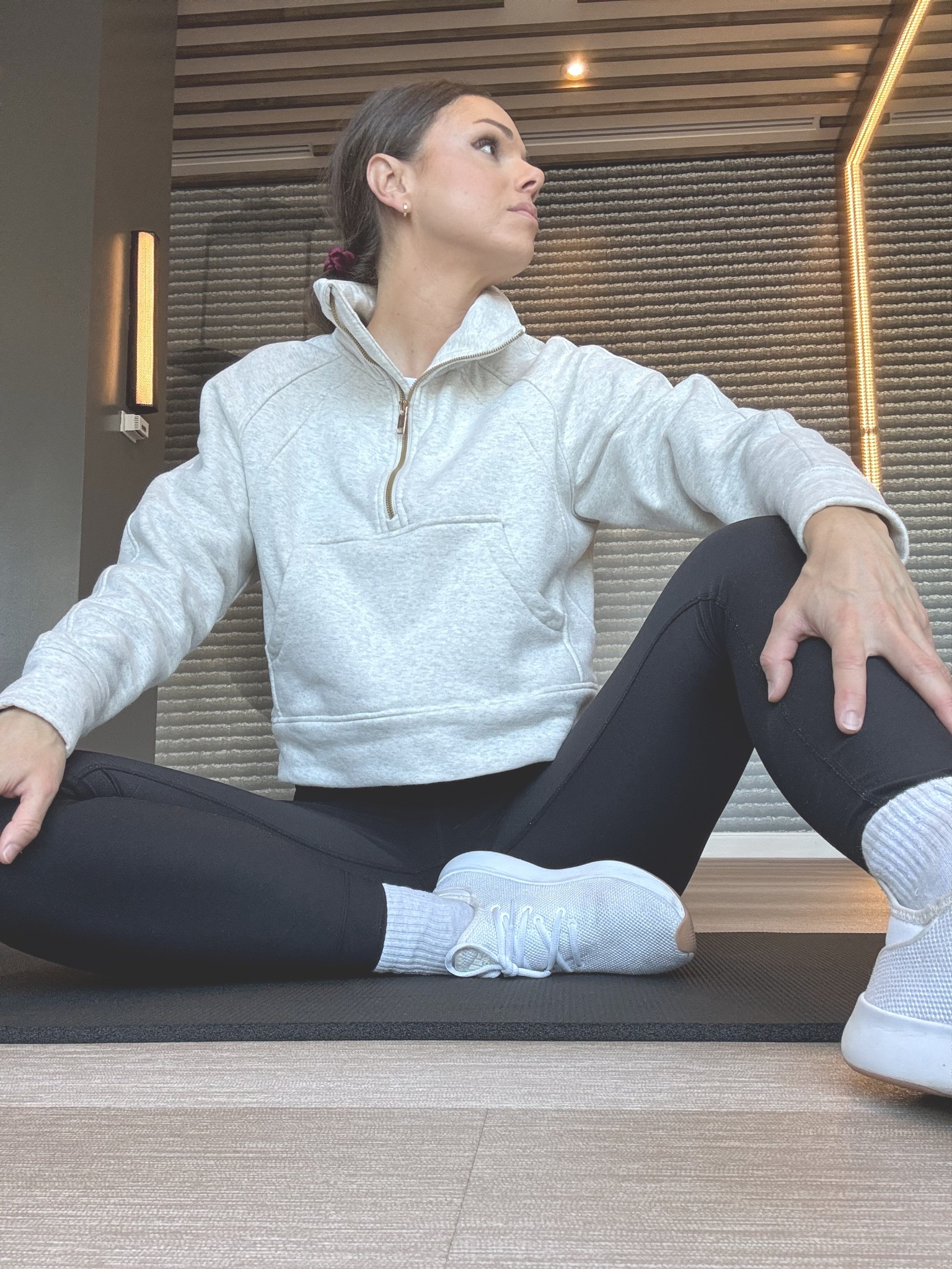 Workout Outfit 
Workout gear 

Women’s fleece lined half zip 
Black yoga pants 
Compression pants 
Booty boost 



#LTKActive #LTKOver40 #LTKStyleTip