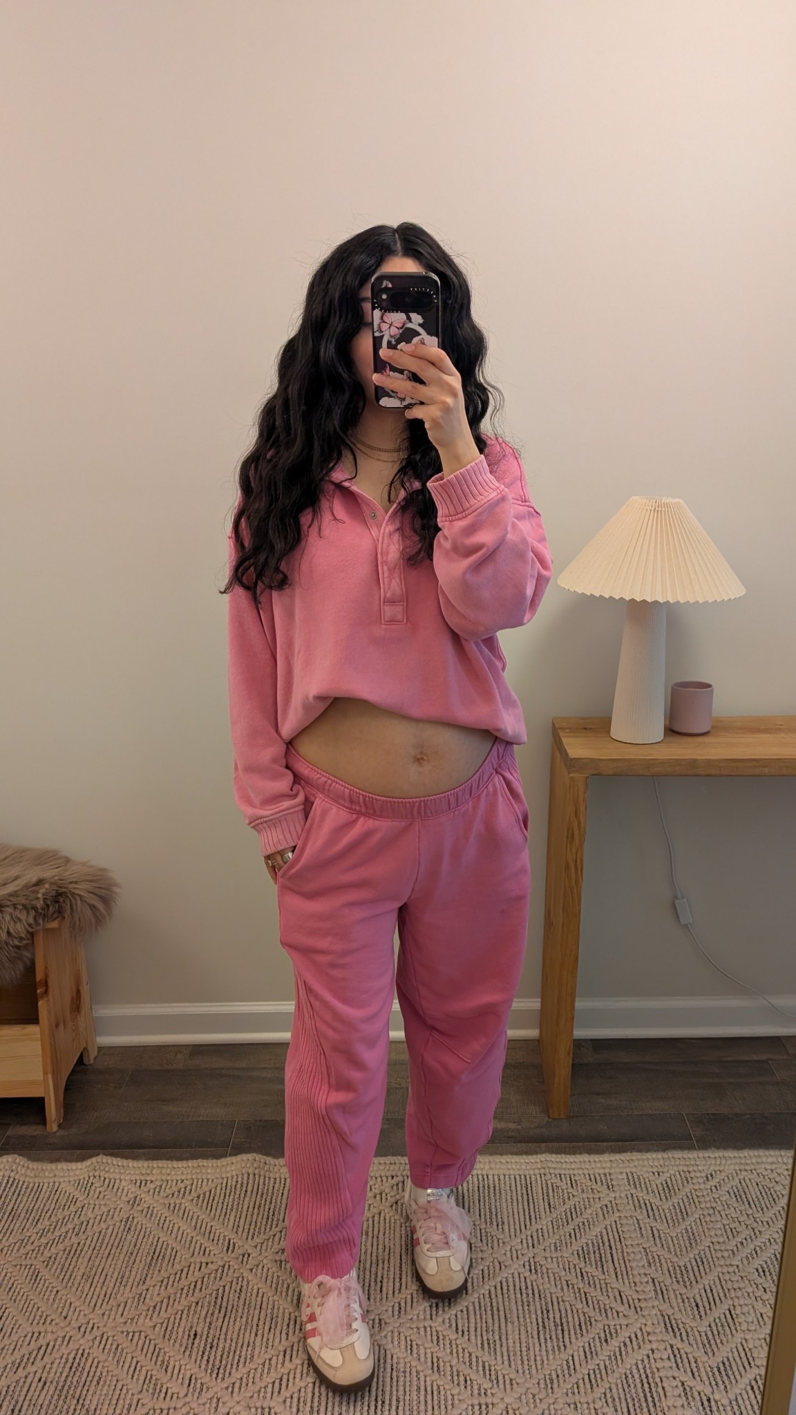 Aerie oh snap sweatshirt (xs)
Aerie oh snap barrel sweat pants (s)
@Aerie 

#LTKSaleAlert #LTKPetite #LTKBump