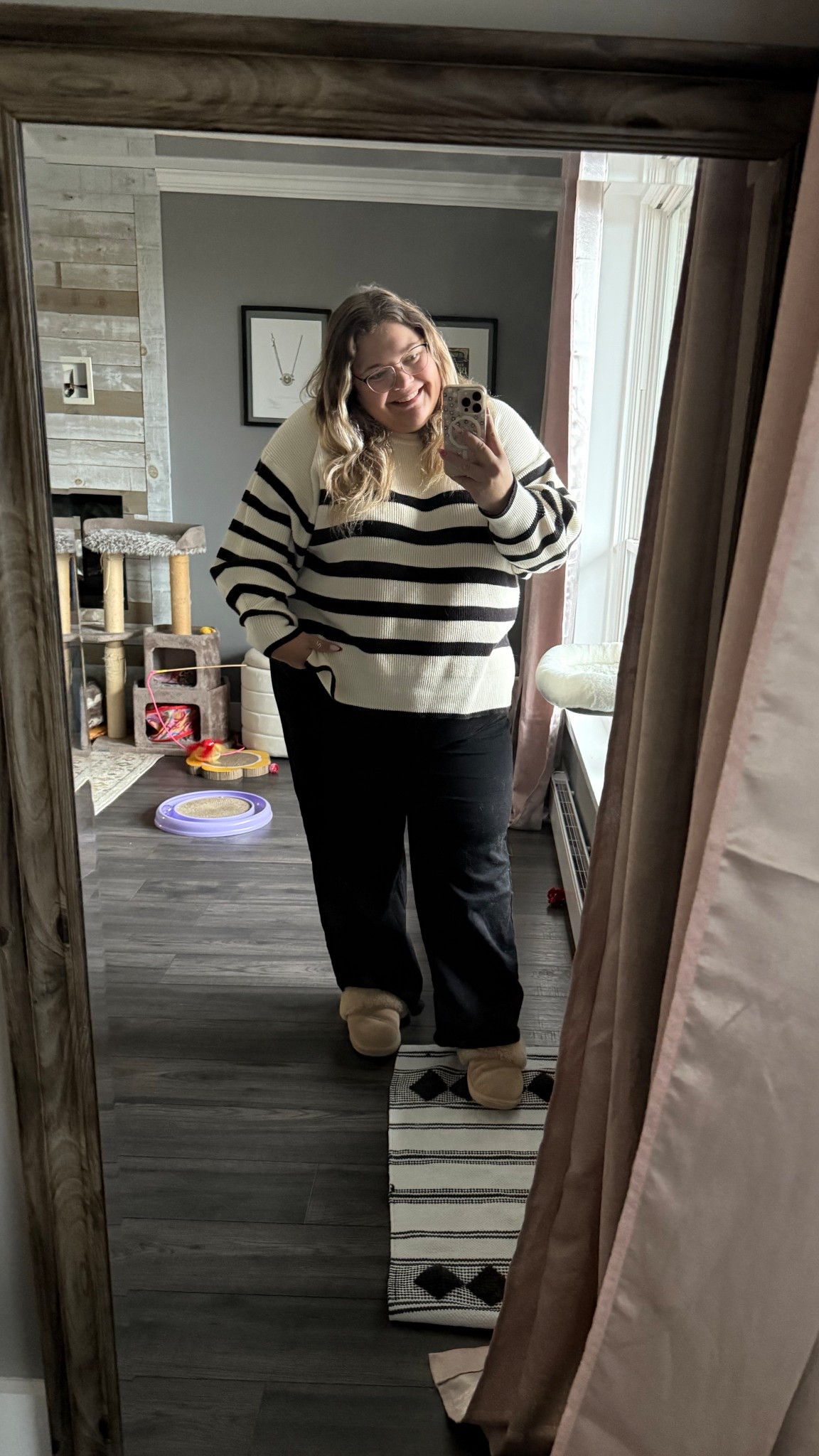 Thursday’s fit 🩶
Sweater is Dex, I’ve linked similar styles that I love here ✨
Jeans are Torrid and wildly comfortable🙊

#LTKcanada #LTKfall #LTKplussize