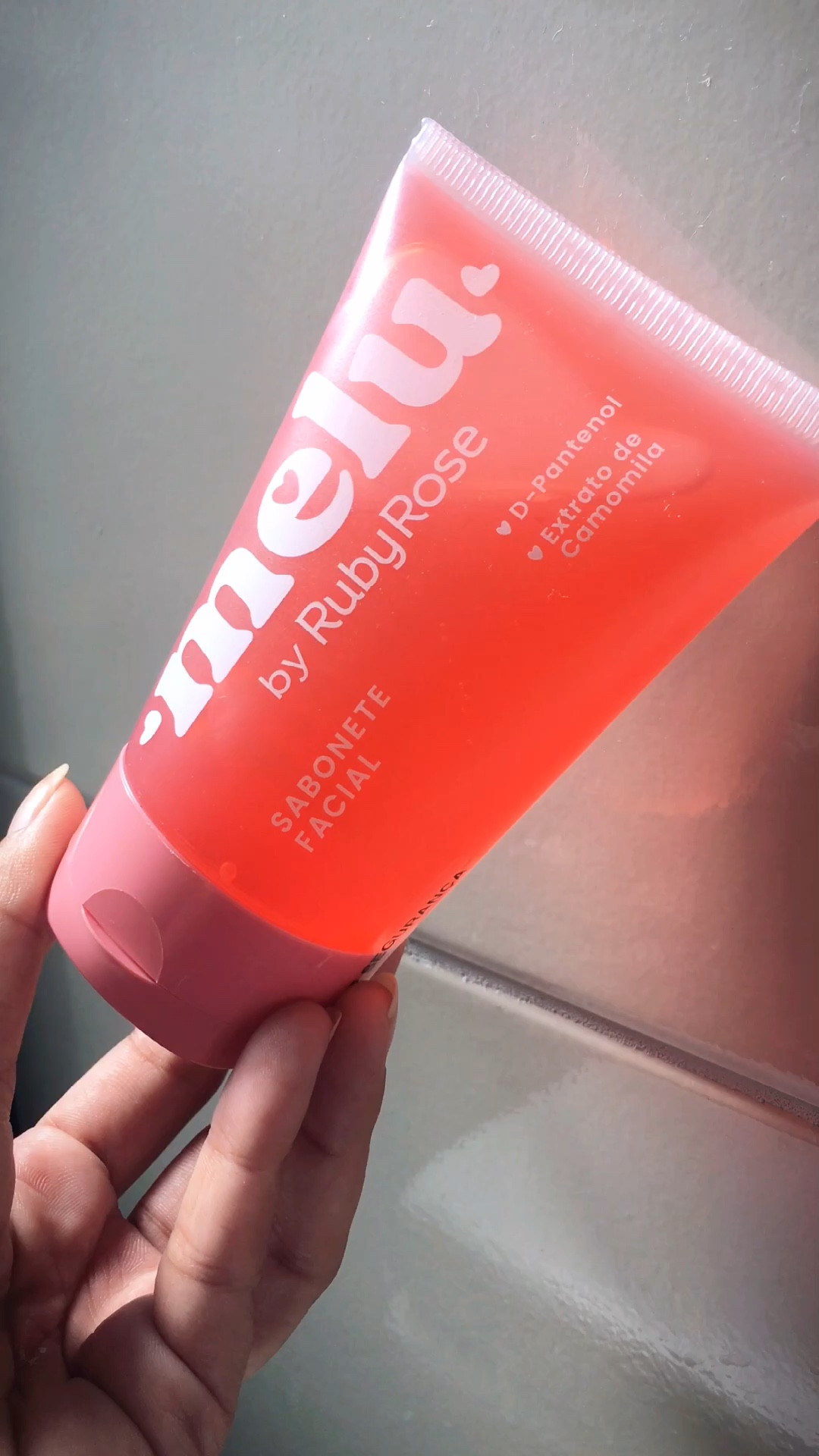 Testei o sabonete facial da @Melu que contém D-Pantenol e Extrato de Camomila, minha pele ficou super macia e viçosa, sem falar que o cheiro é incrível 😍💕

E você? Já conhece esse produto ou já usou? Me conta! 


#skincare #cuidadoscomapele #cuidadosfaciais #skincareroutine #skincareproducts #melurubyrose #ugccreator #ugcbrasil #ugcgirls 

#LTKVideo #LTKbrasil #LTKbeauty