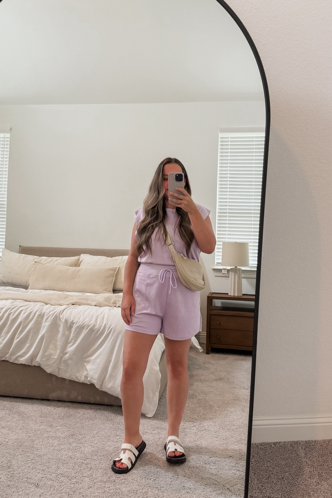 I’m in a size medium! Romper and bag are on a goooood sale today too 🤍

easy mom outfit // mom romper // stay at home mom clothes // SAHM outfit // easy outfit ideas // Amazon favorites // Amazon romper // Amazon wins 