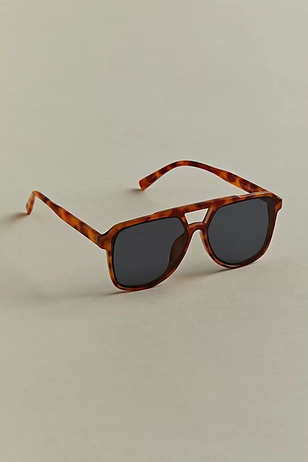 Elliot Aviator Sunglasses | Urban Outfitters (US and RoW)