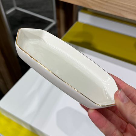 This Kendra Scott trinket dish is a perfect last kind Ute stocking stuffer or hostess gift & is only $15!



#LTKGiftGuide #LTKfindsunder50 #LTKhome