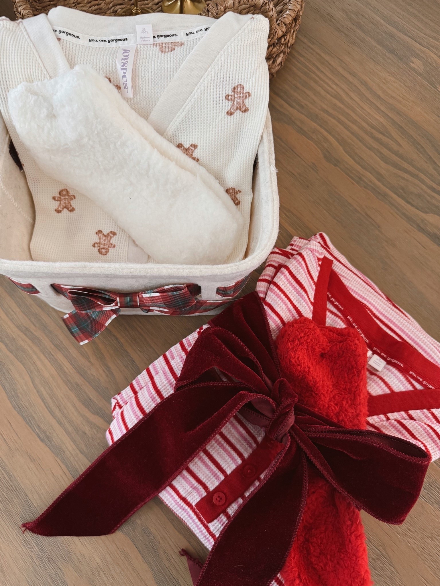 Pajamas from Walmart under $20! Great gift idea! So softtttt! Trust! 🔥🔥🔥

Pajamas. Gift guide. Gifts for her. 

#LTKGiftGuide #LTKHoliday #LTKFindsUnder50